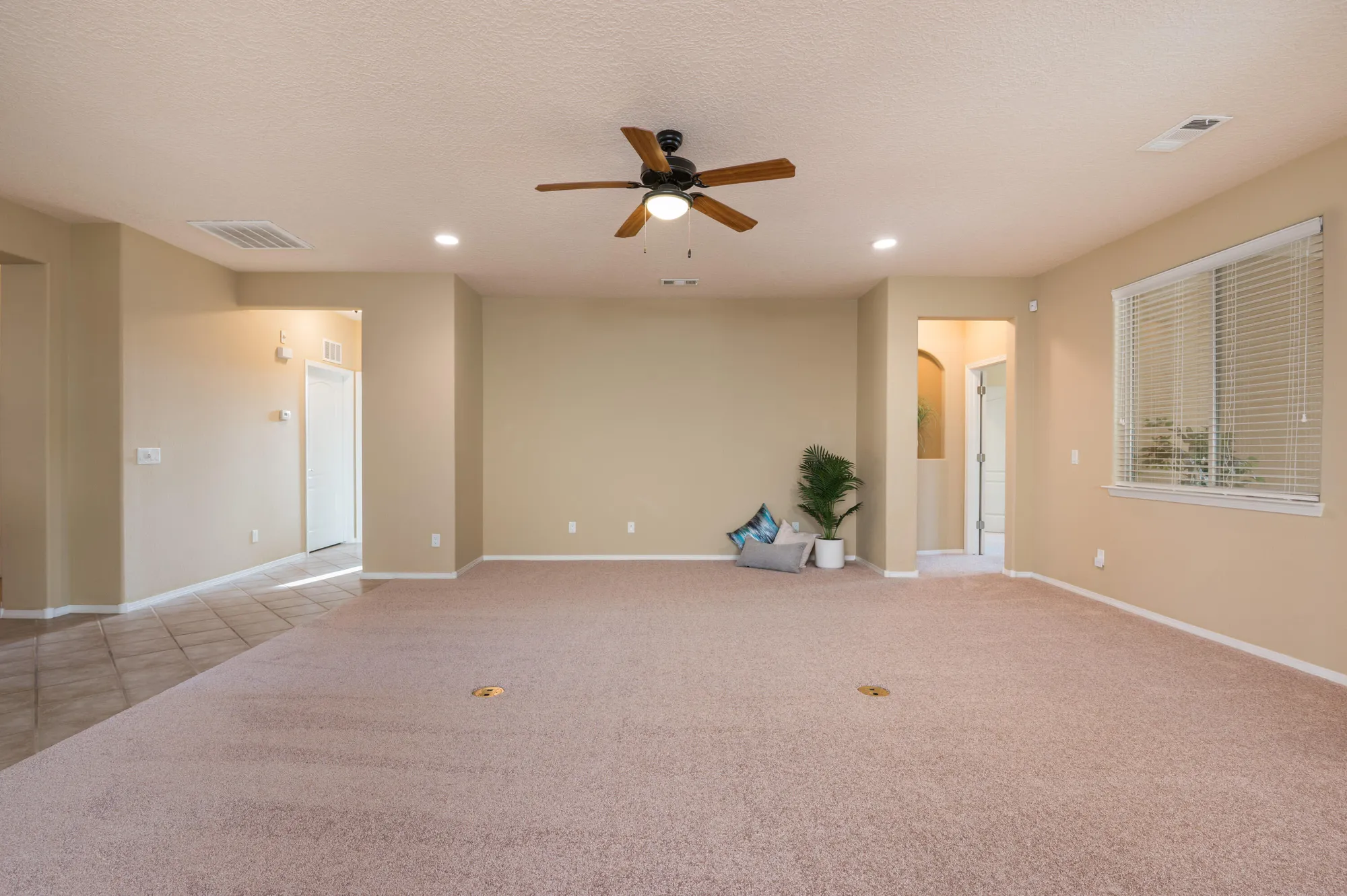 Property Slideshow image 5 of 33 | 1024 evening primrose, Bernalillo, NM, 87004