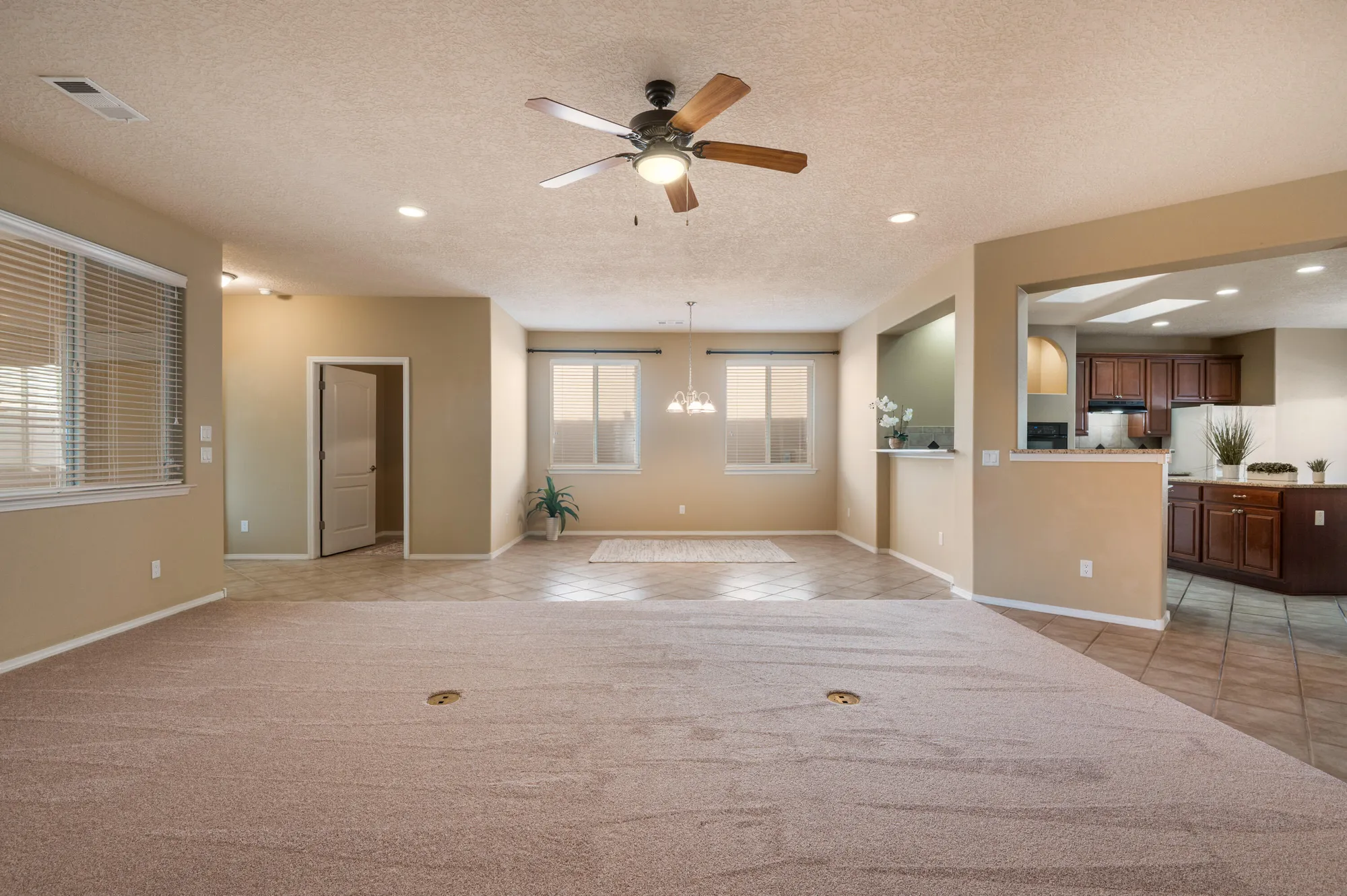 Property Slideshow image 8 of 33 | 1024 evening primrose, Bernalillo, NM, 87004