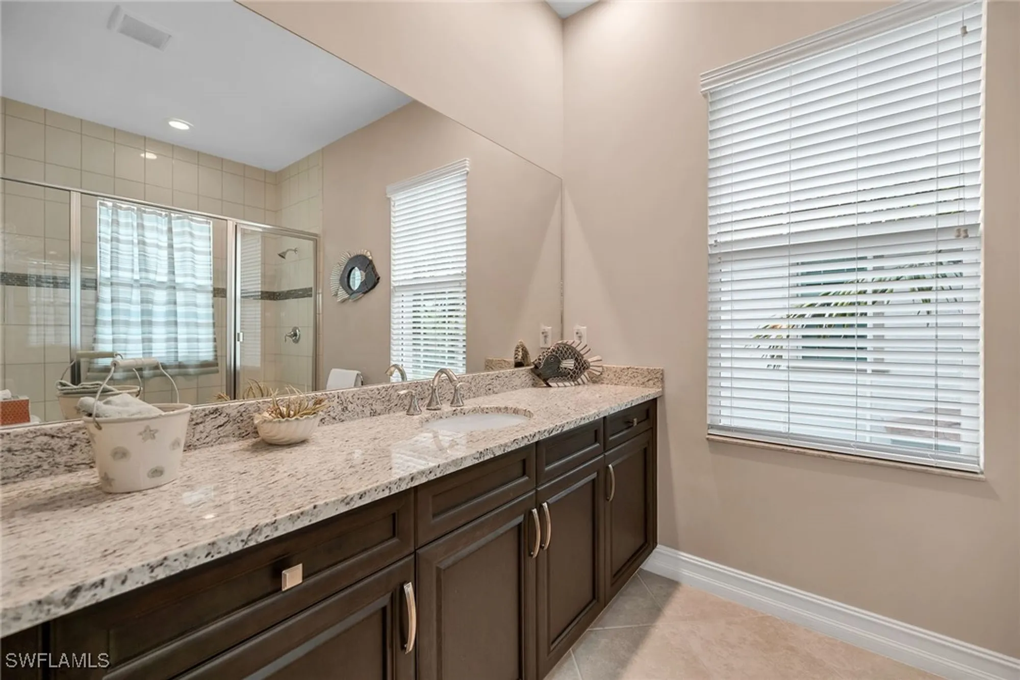 Property Slideshow image 23 of 50 | 7813 hawthorne dr 2403, Naples, FL, 34113