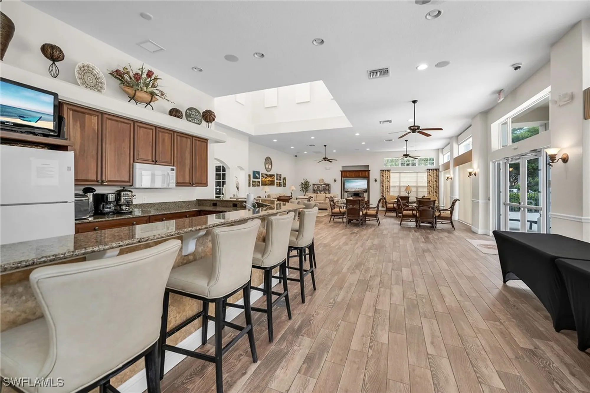 Property Slideshow image 46 of 50 | 7813 hawthorne dr 2403, Naples, FL, 34113