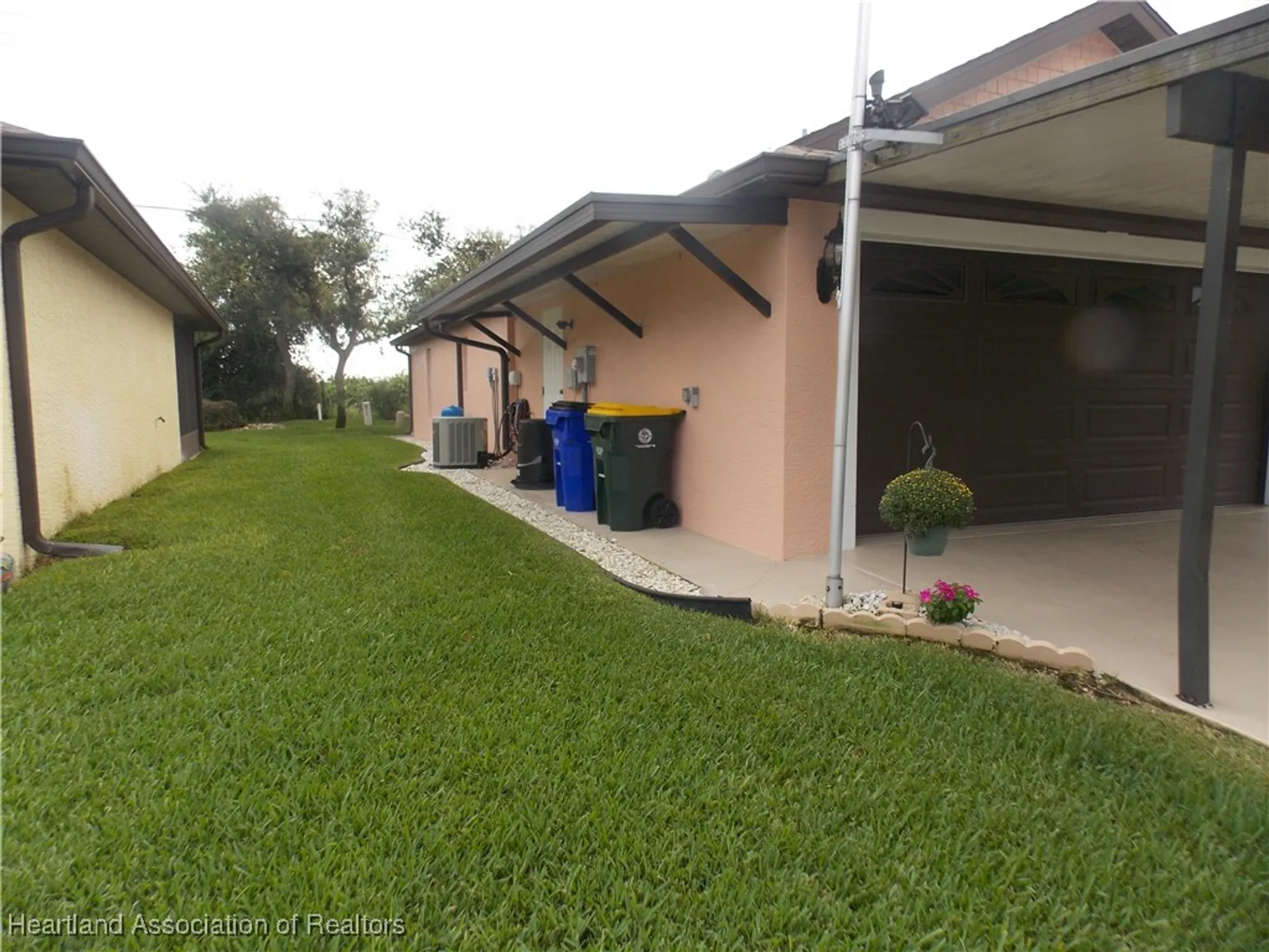 Property Slideshow image 2 of 37 | 152 woodside dr, Lake Placid, FL, 33852