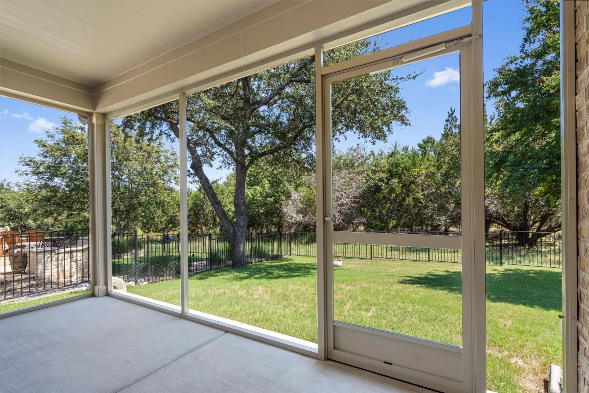 Property Slideshow image 29 of 36 | 335 salado creek ln, Georgetown, TX, 78633
