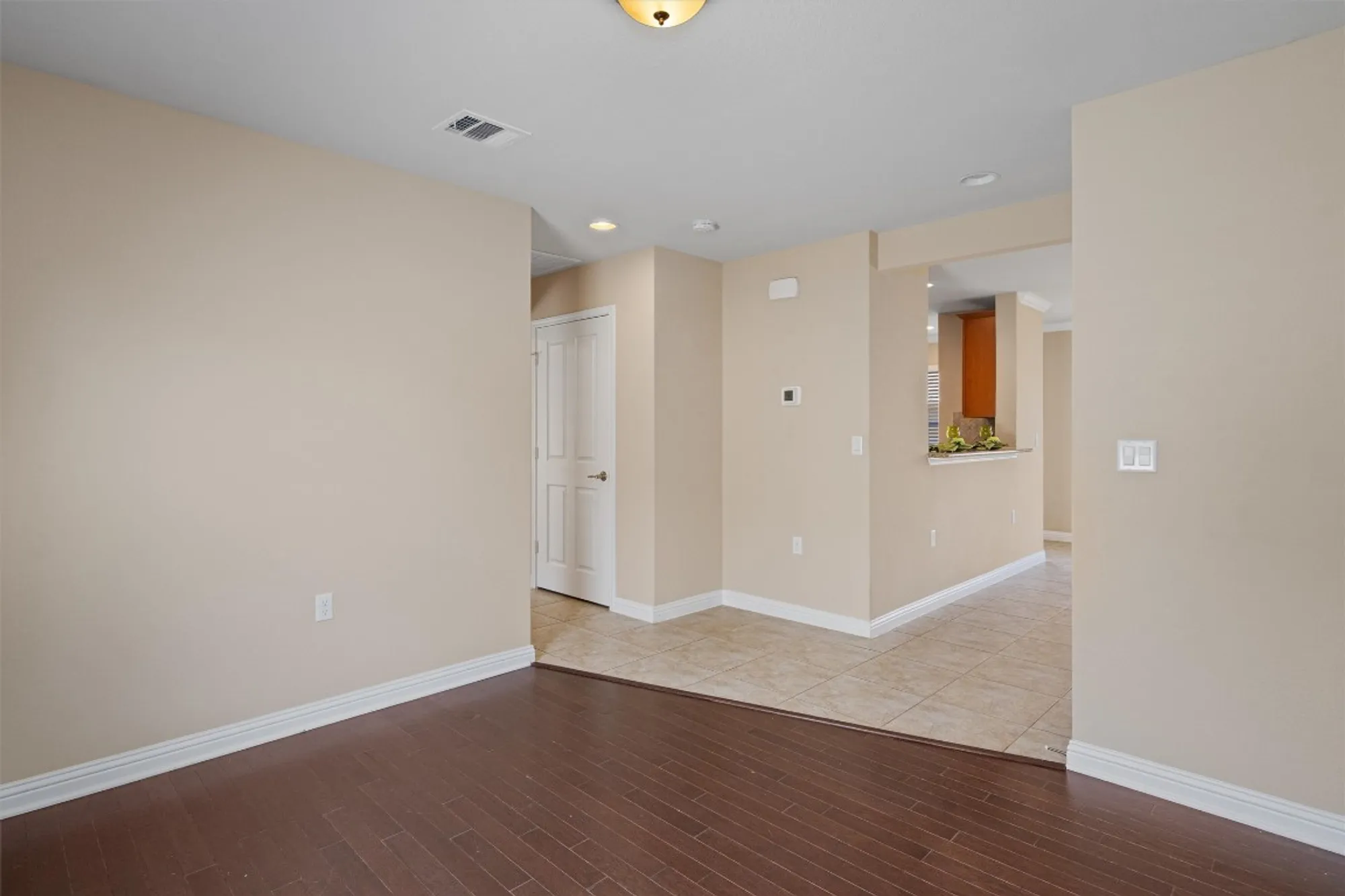 Property Slideshow image 23 of 36 | 335 salado creek ln, Georgetown, TX, 78633