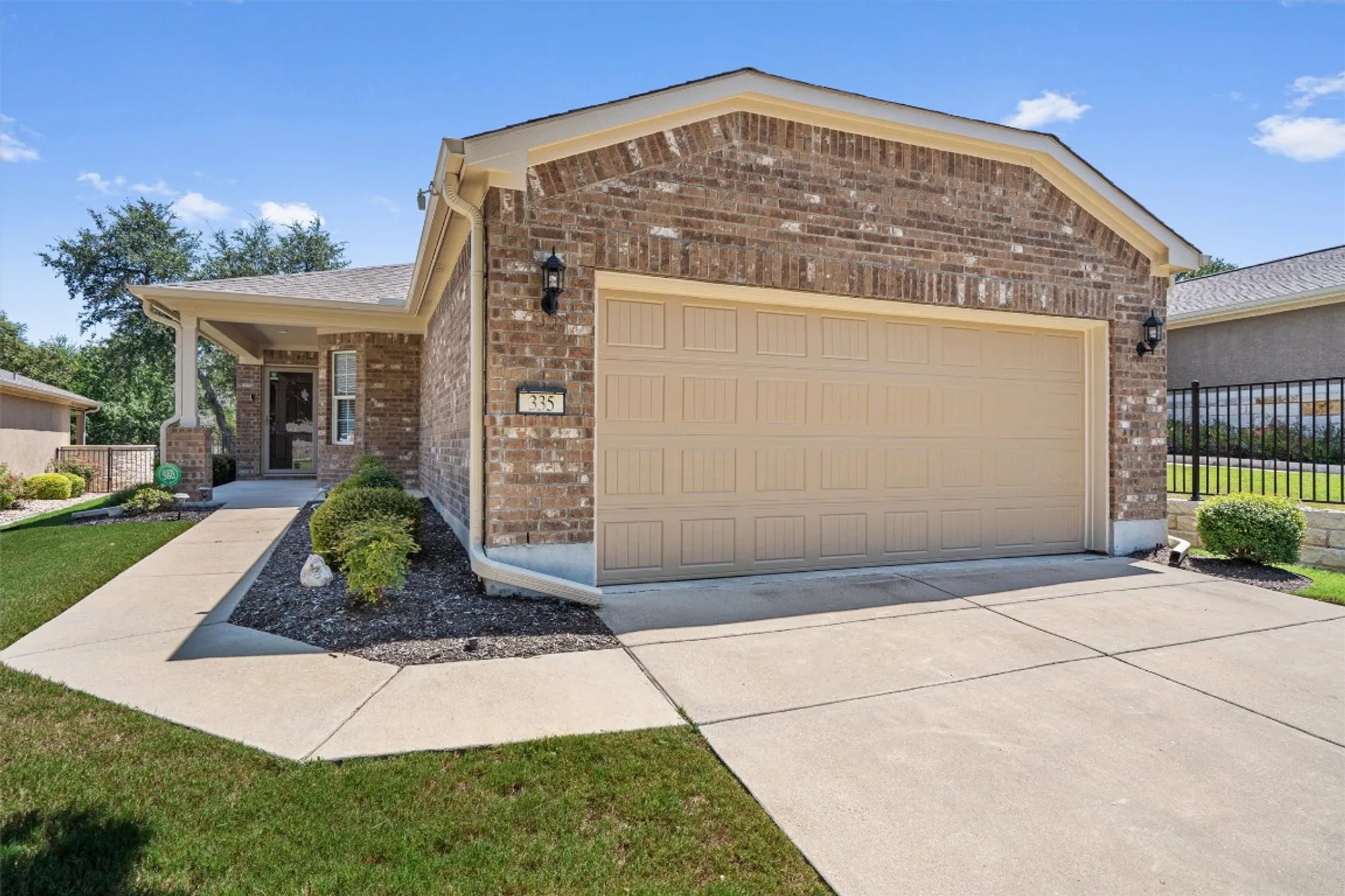Property Slideshow image 3 of 36 | 335 salado creek ln, Georgetown, TX, 78633