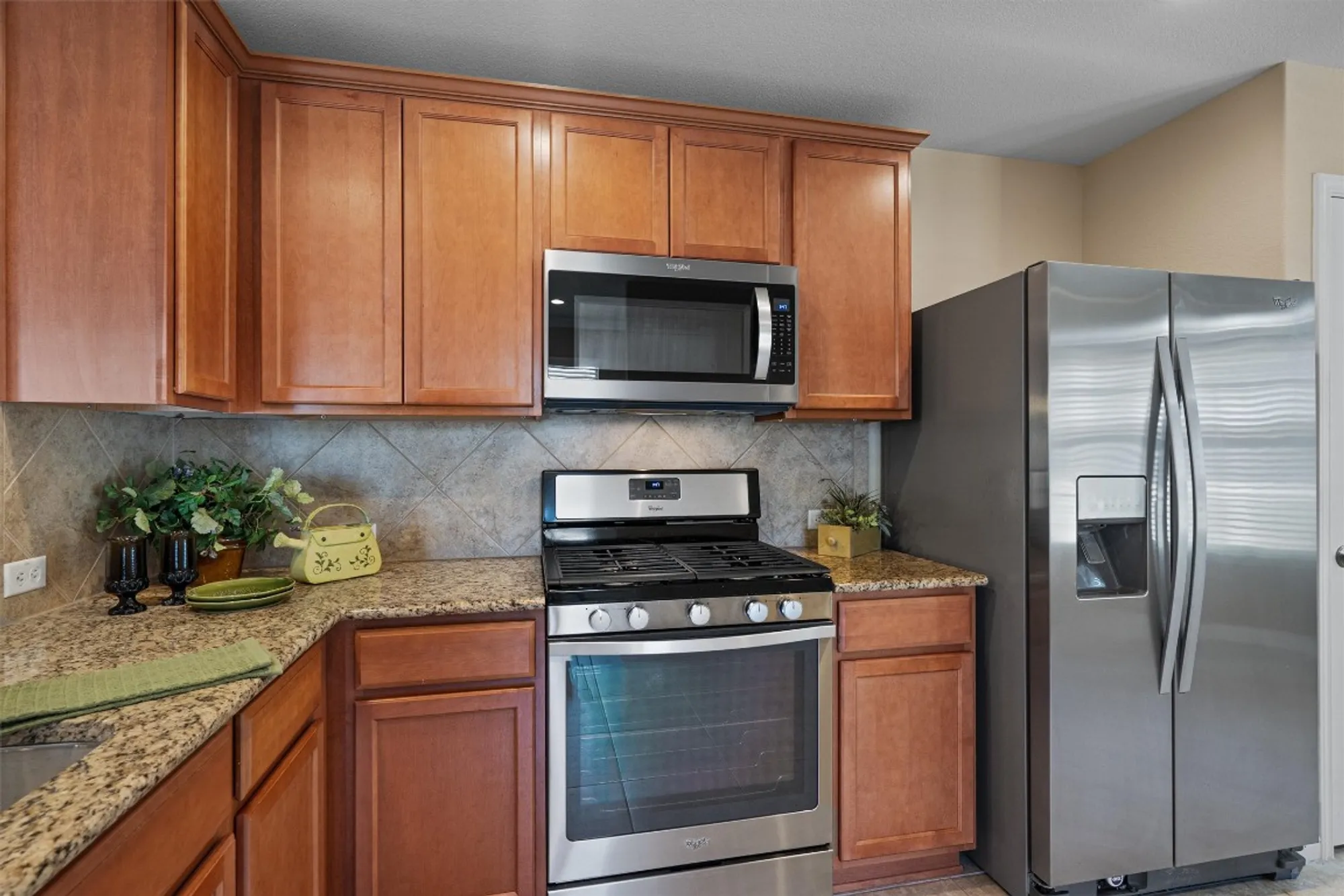 Property Slideshow image 8 of 36 | 335 salado creek ln, Georgetown, TX, 78633