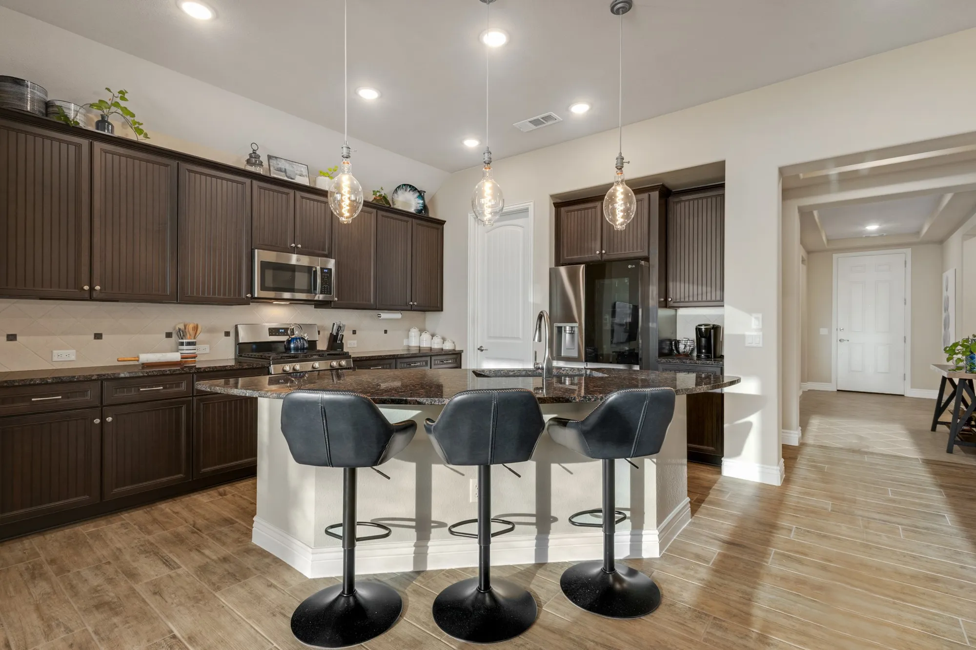 Property Slideshow image 7 of 27 | 12801 pumice ln, Denton, TX, 76207