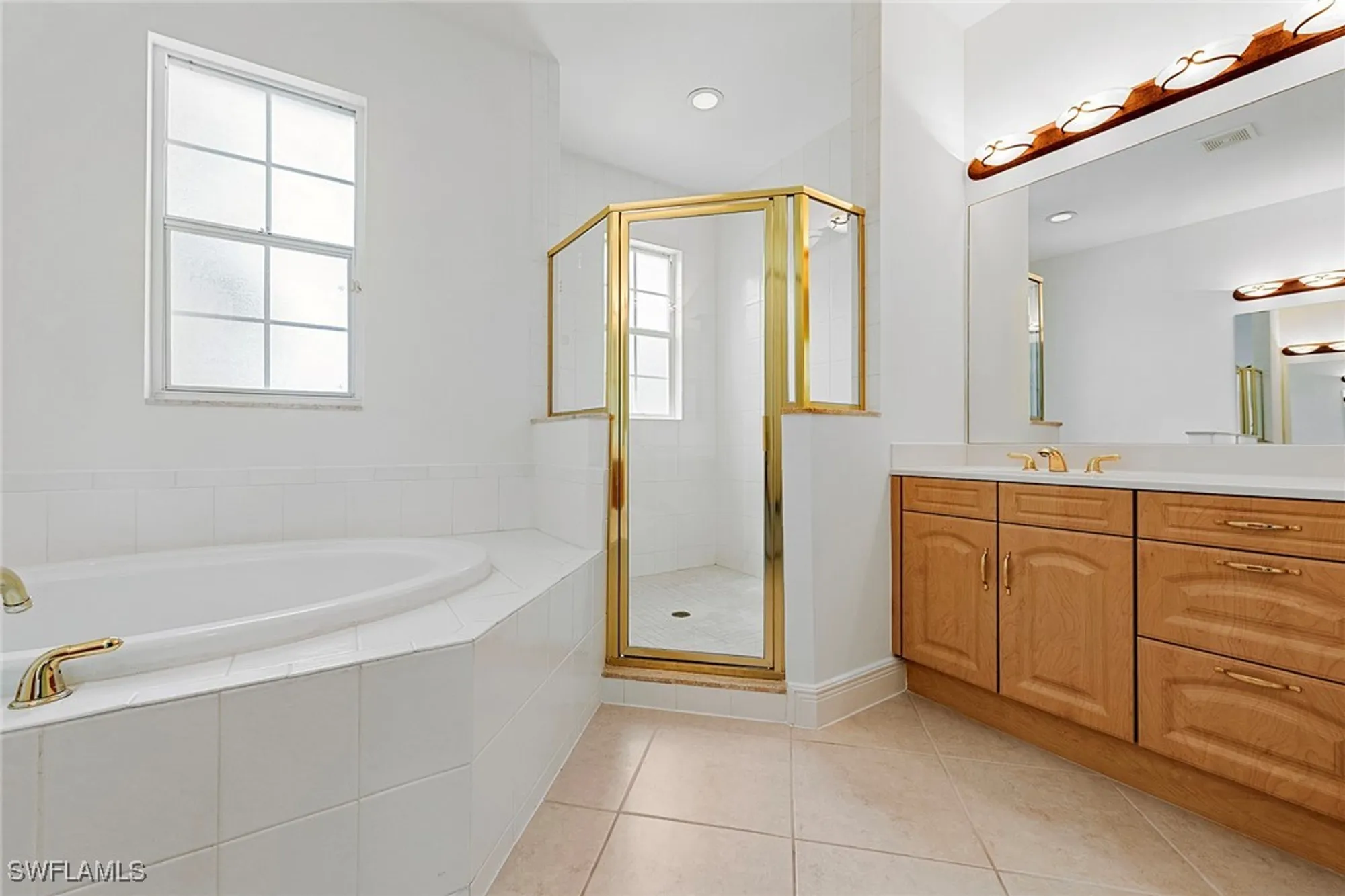Property Slideshow image 4 of 28 | 733 regency reserve cir 5404, Naples, FL, 34119