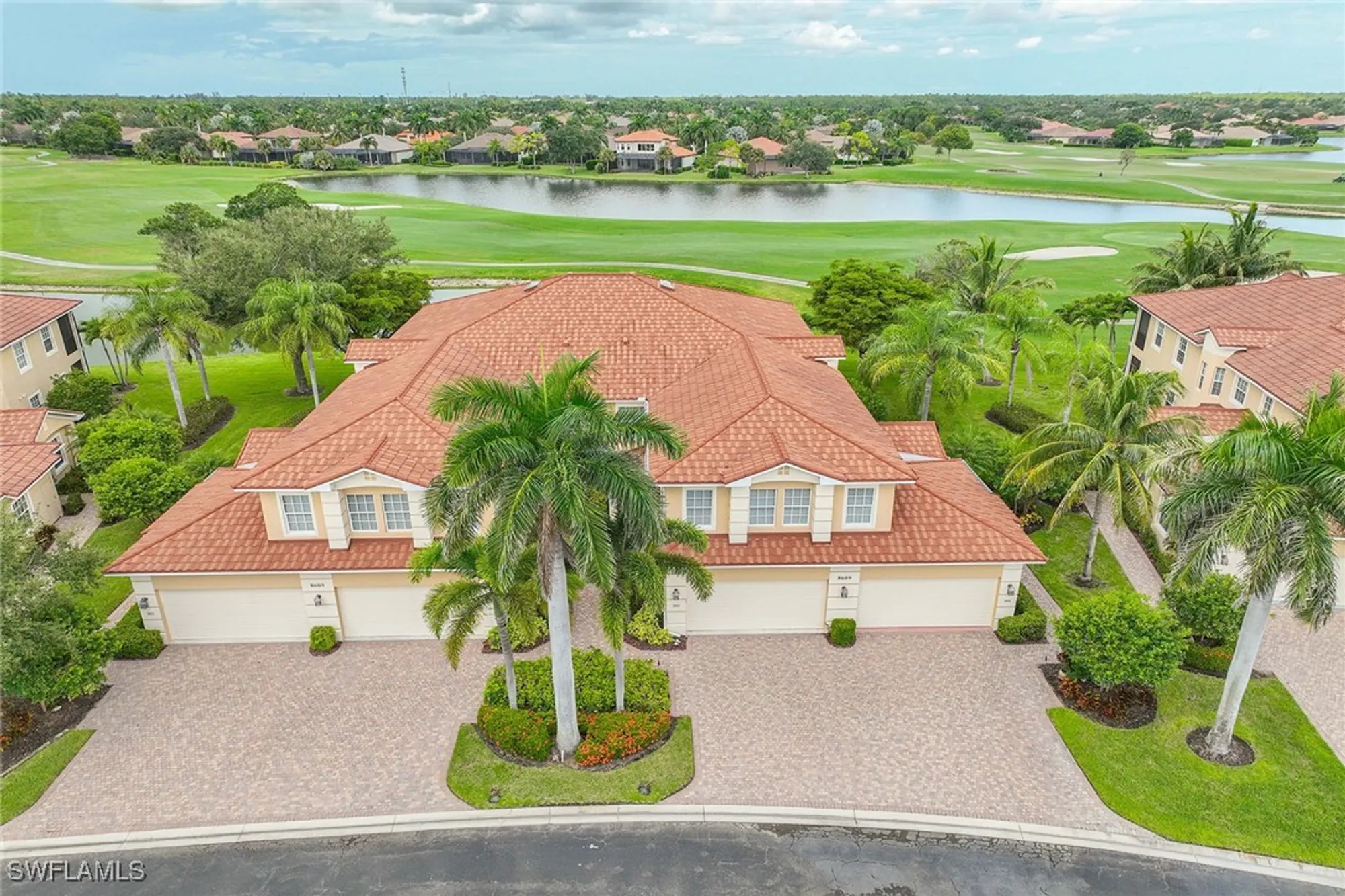 Property Slideshow image 1 of 45 | 8609 champions pt 201, Naples, FL, 34113