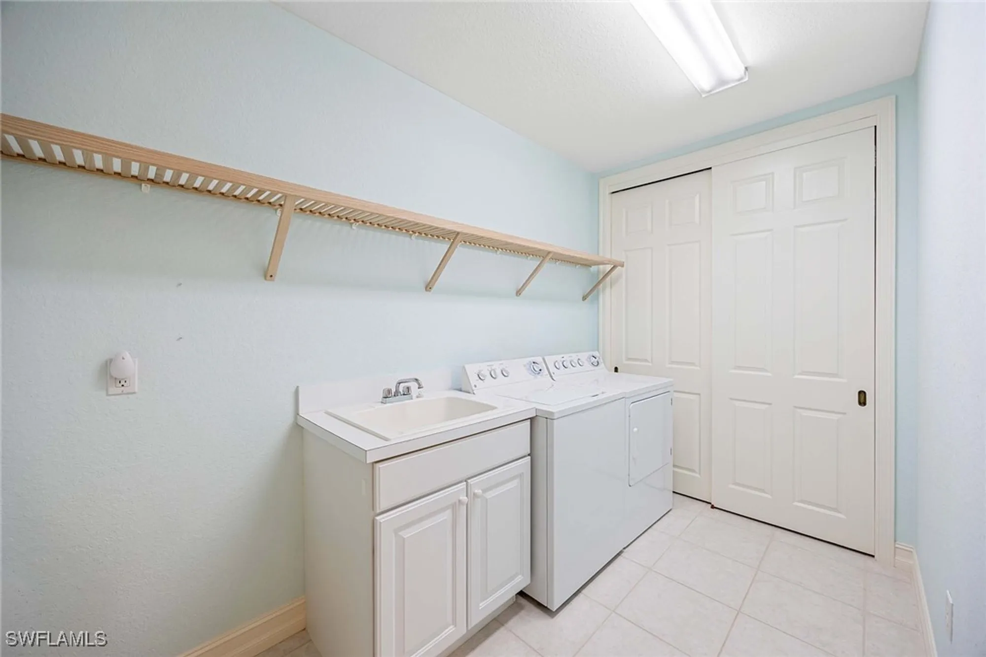 Property Slideshow image 24 of 45 | 8609 champions pt 201, Naples, FL, 34113