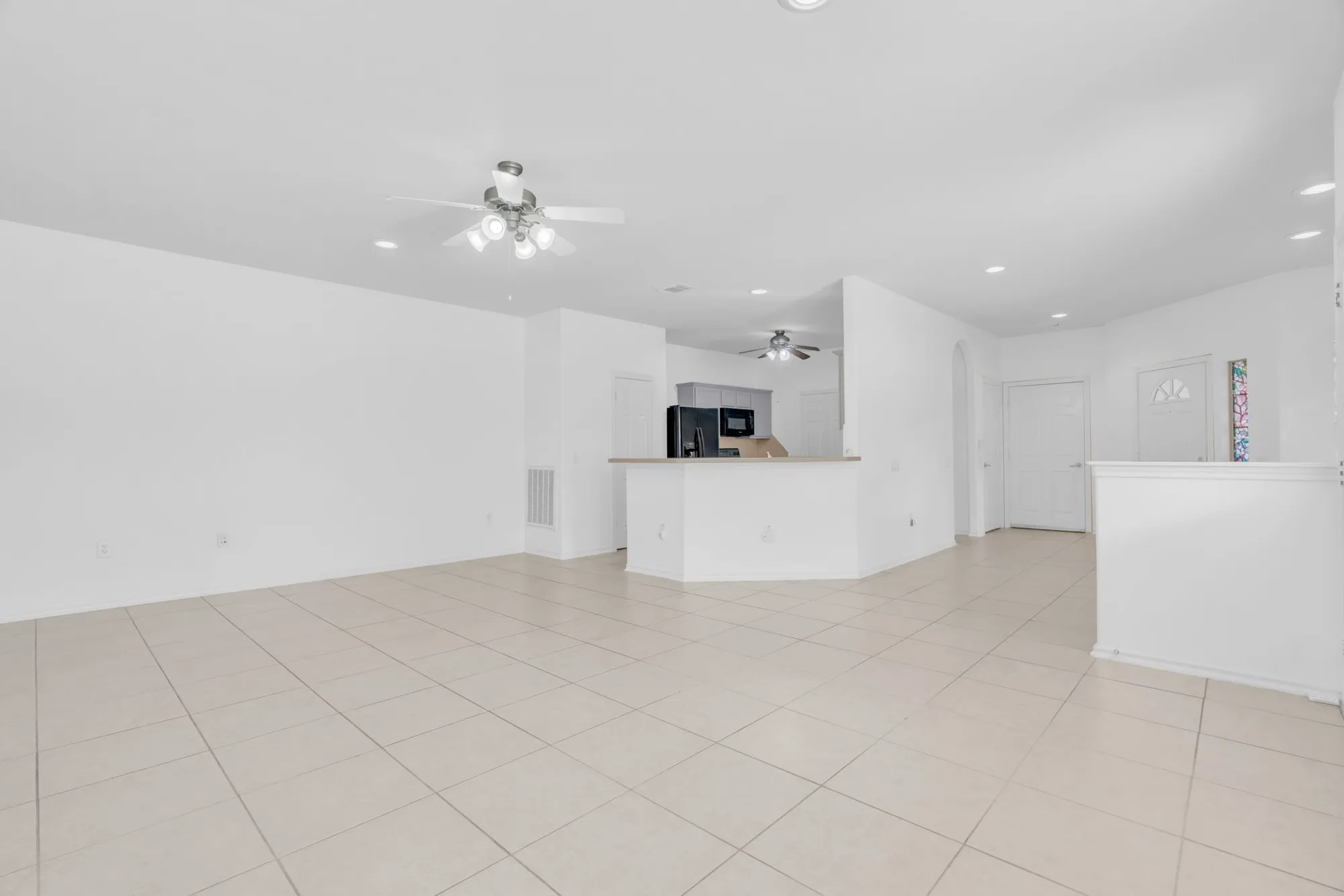 Property Slideshow image 13 of 47 | 34 greenwich pl, Conroe, TX, 77384