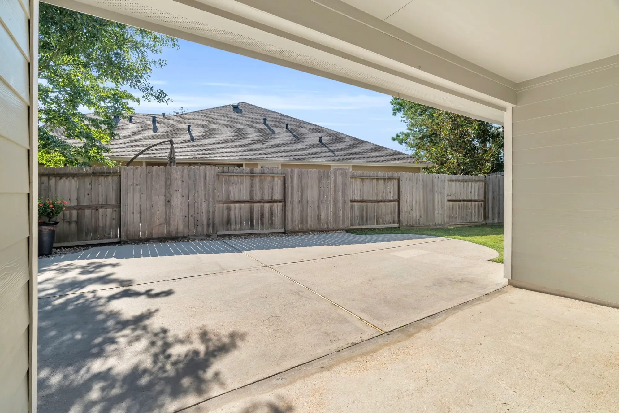 Property Slideshow image 26 of 47 | 34 greenwich pl, Conroe, TX, 77384