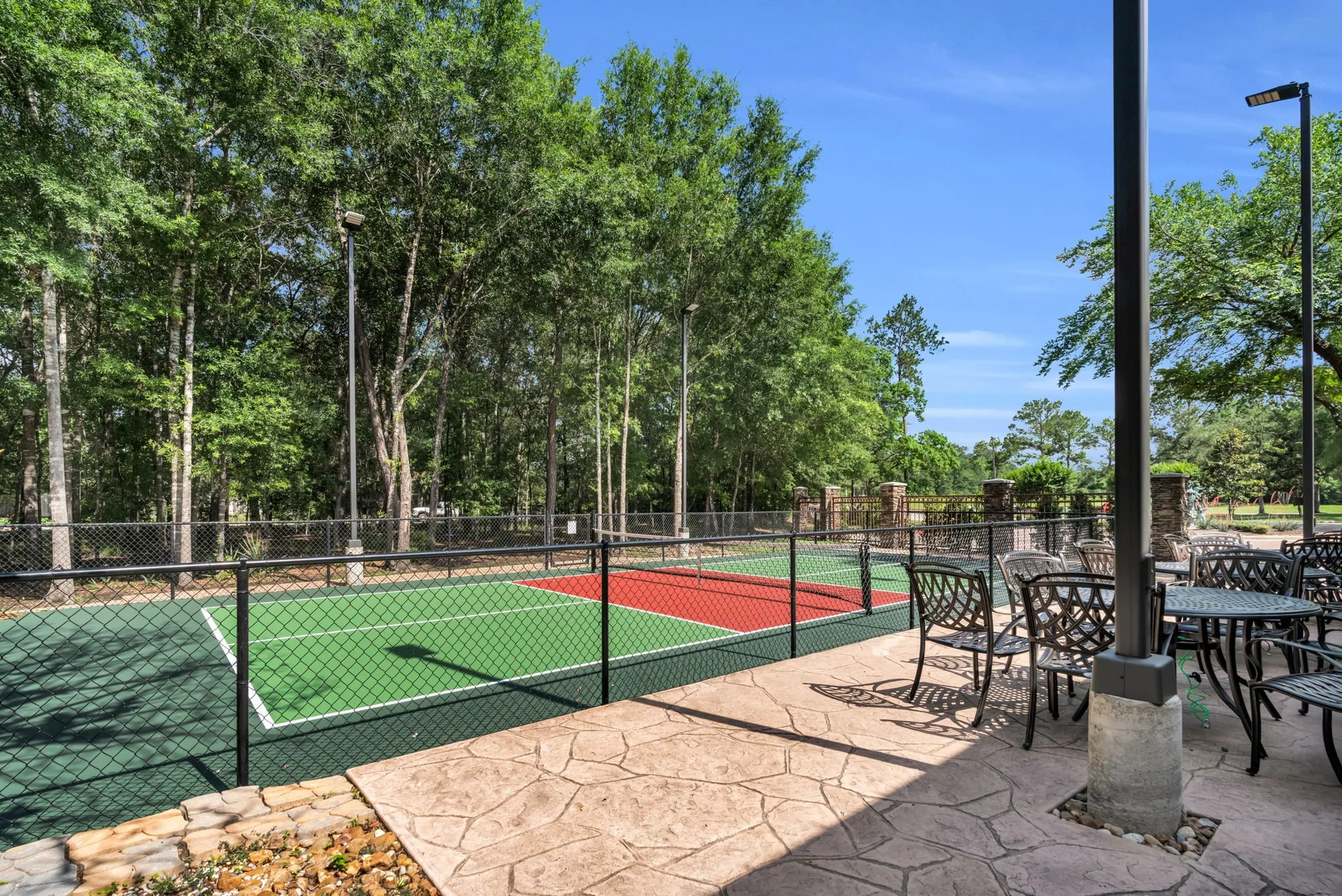 Property Slideshow image 45 of 47 | 34 greenwich pl, Conroe, TX, 77384