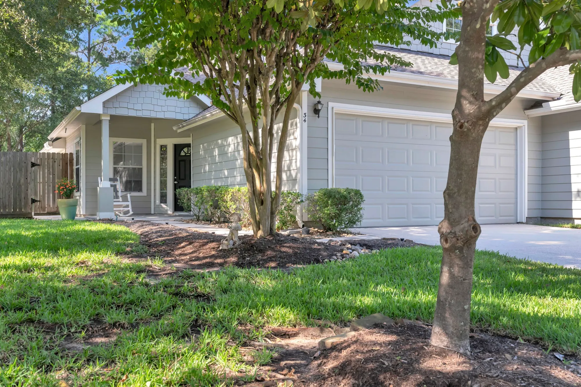 Property Slideshow image 5 of 47 | 34 greenwich pl, Conroe, TX, 77384