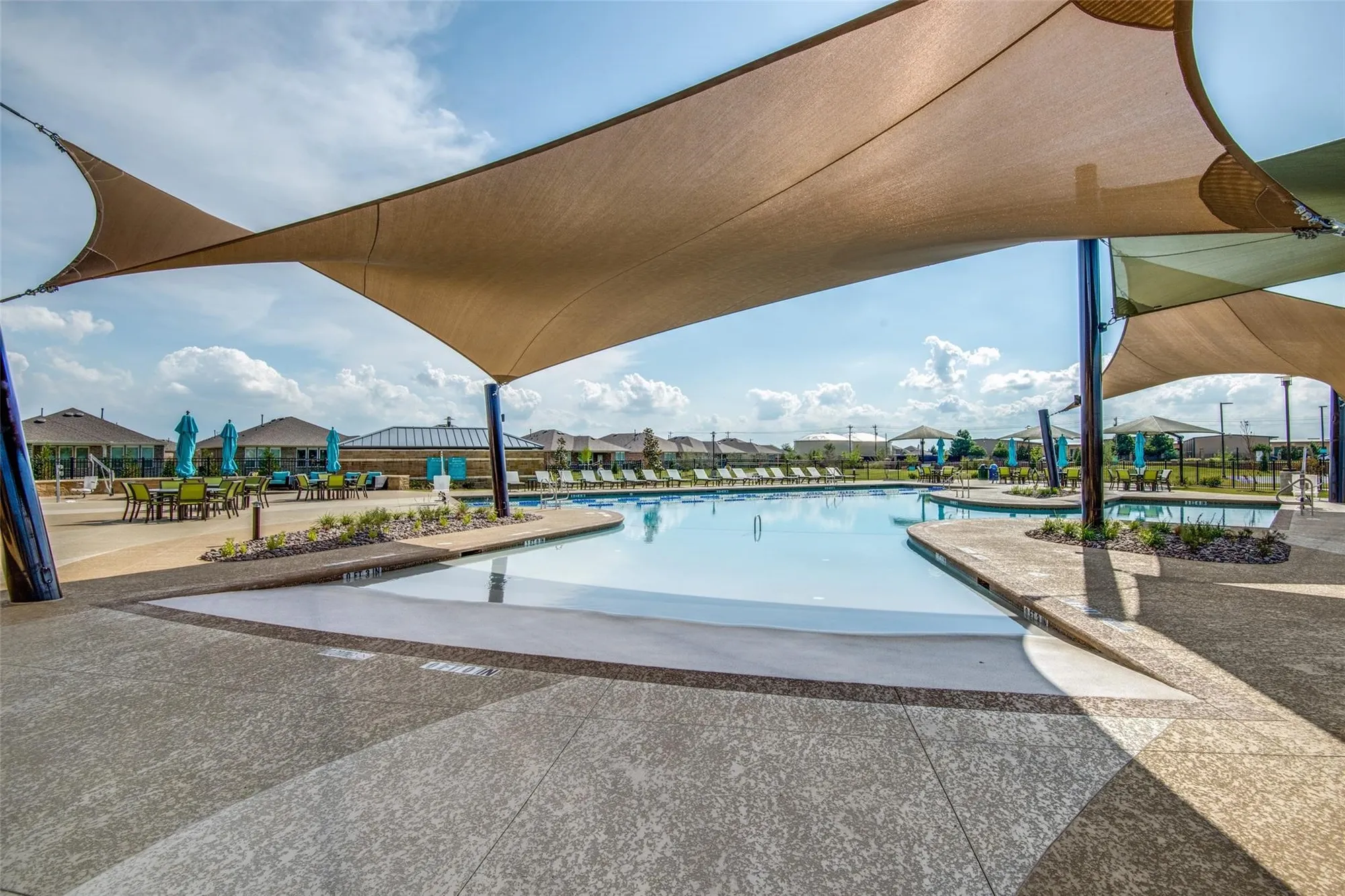 Property Slideshow image 28 of 29 | 8873 shore crest rd, Frisco, TX, 75036