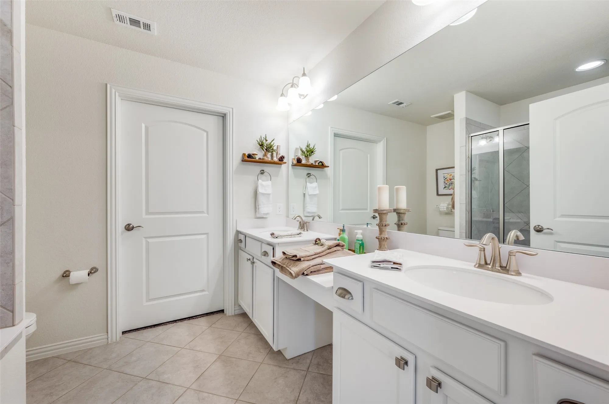 Property Slideshow image 22 of 29 | 8873 shore crest rd, Frisco, TX, 75036