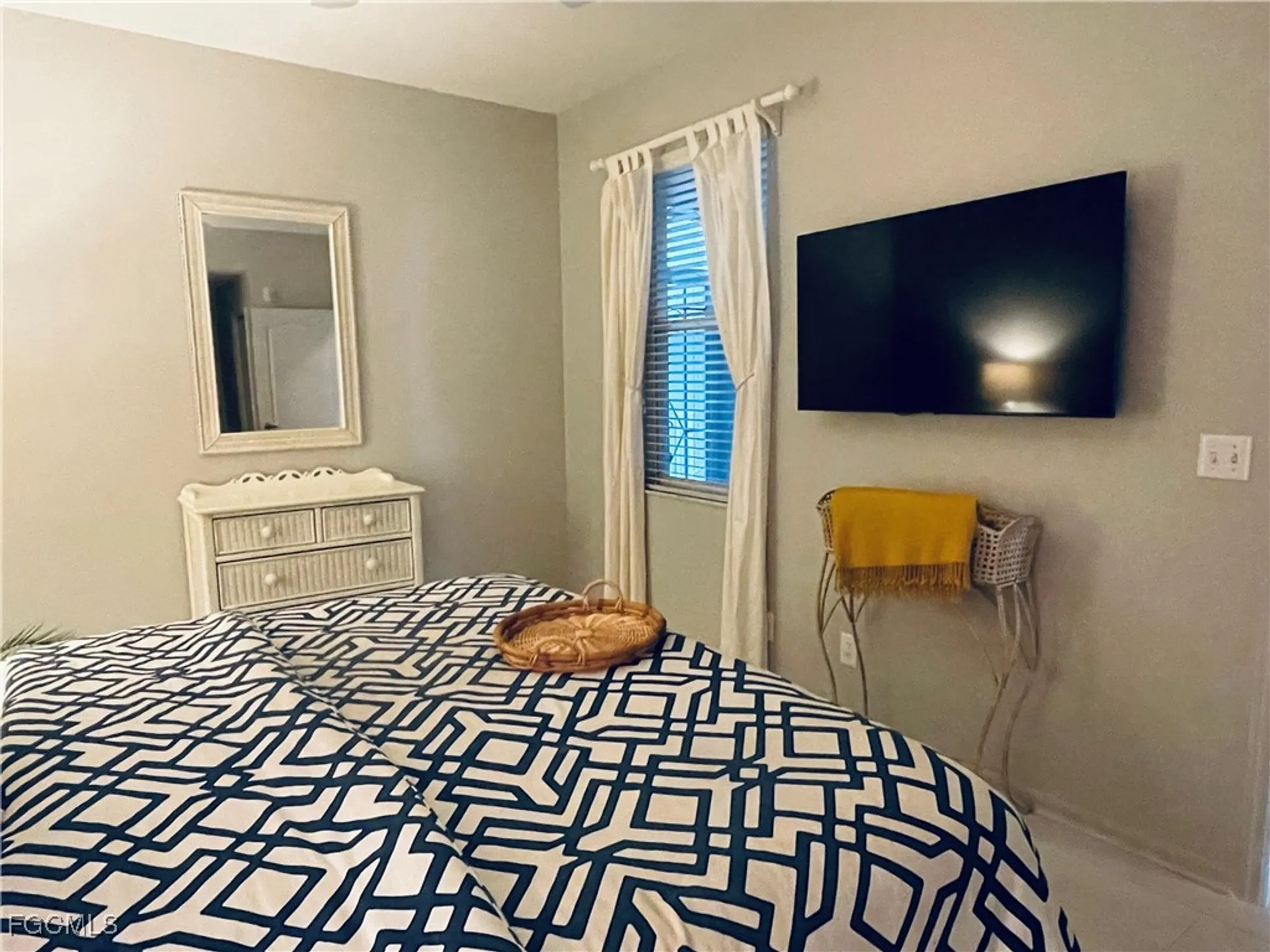 Property Slideshow image 17 of 26 | 8066 queen palm ln 537, Fort Myers, FL, 33966