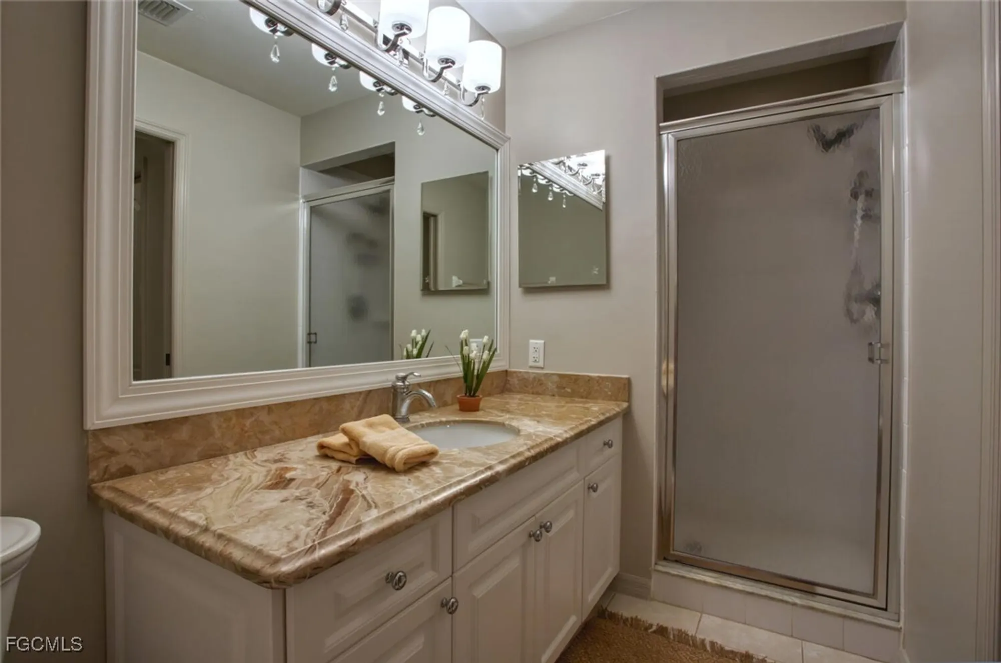 Property Slideshow image 18 of 26 | 8066 queen palm ln 537, Fort Myers, FL, 33966