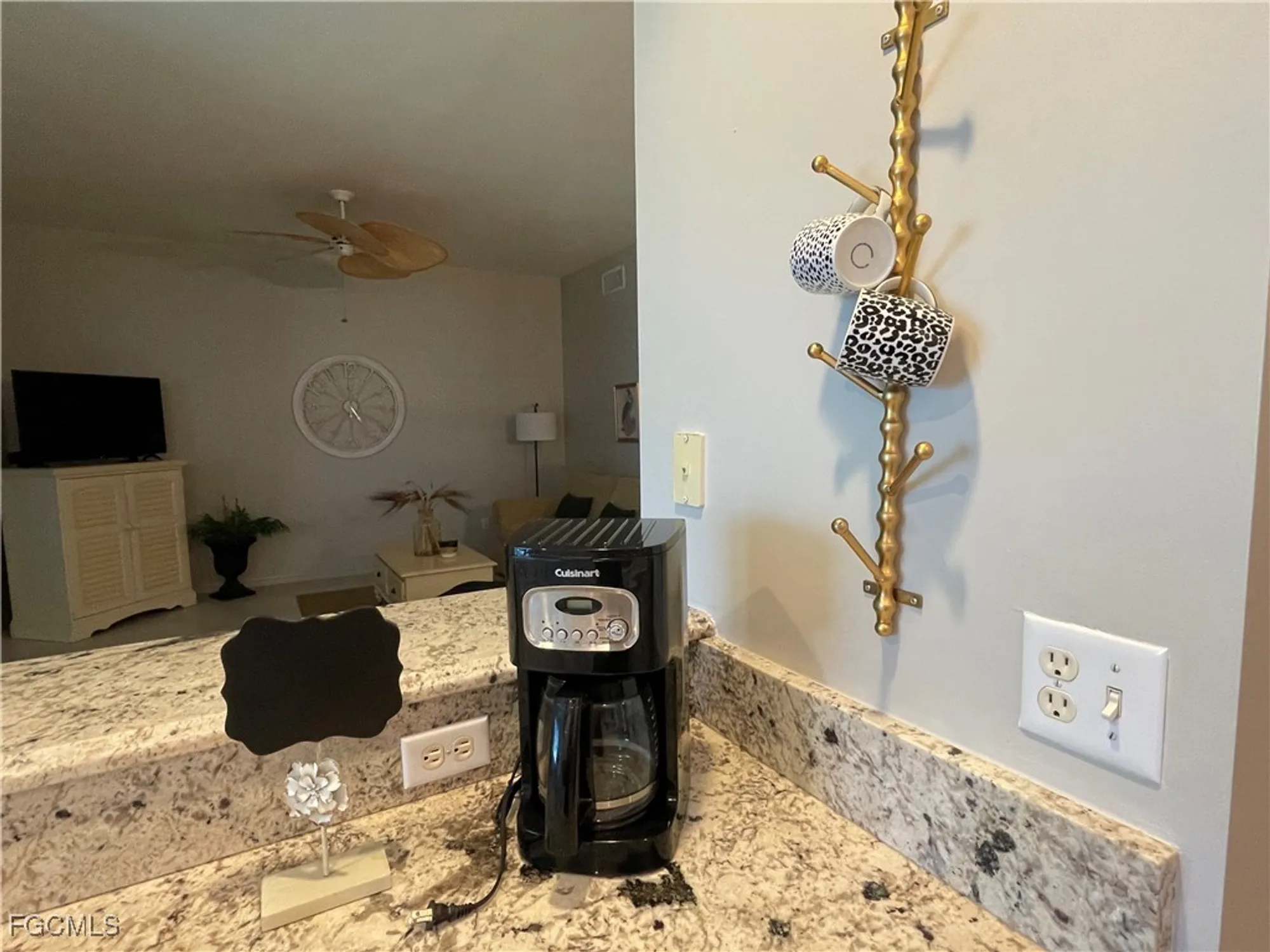 Property Slideshow image 11 of 26 | 8066 queen palm ln 537, Fort Myers, FL, 33966