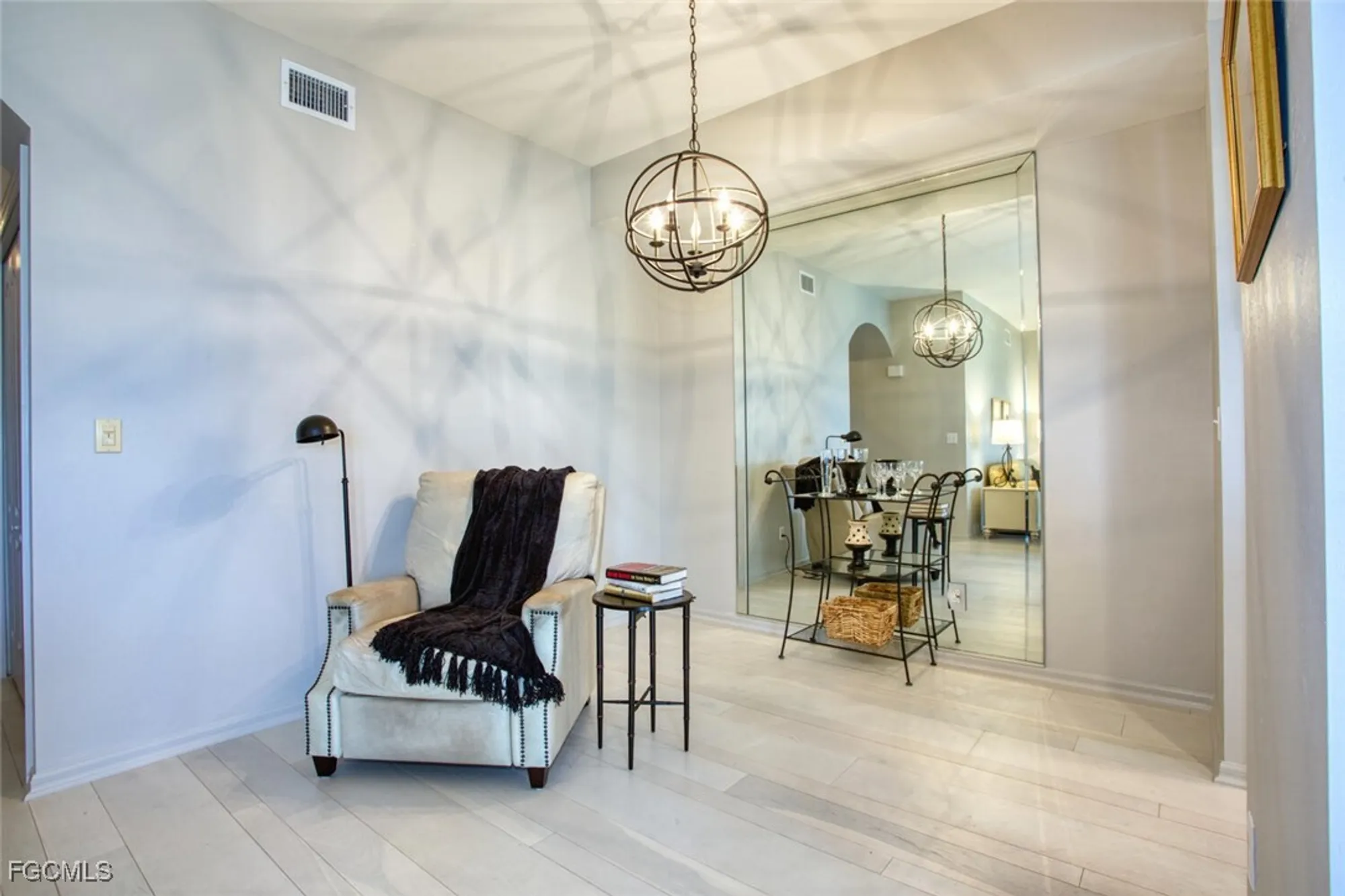 Property Slideshow image 6 of 26 | 8066 queen palm ln 537, Fort Myers, FL, 33966