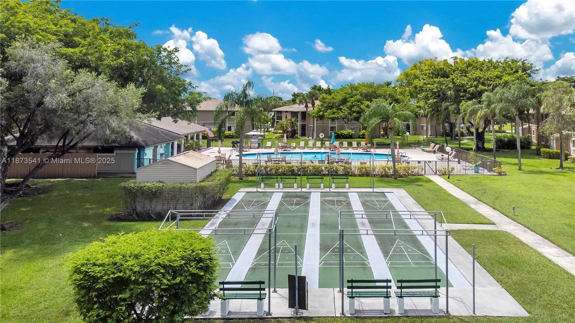 Property Slideshow image 18 of 20 | 7745 ashmont cir 207, Tamarac, FL, 33321