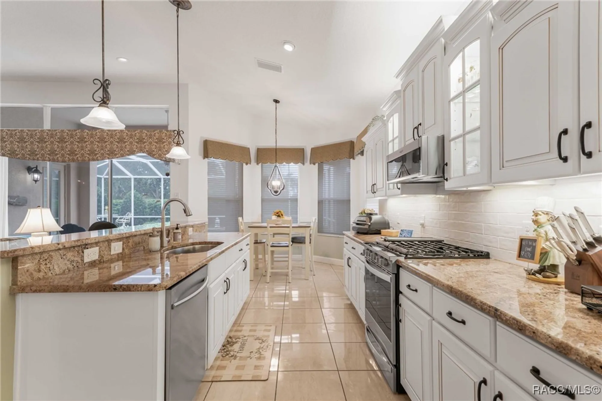 Property Slideshow image 16 of 59 | 1720 n sky glen path, Hernando, FL, 34442