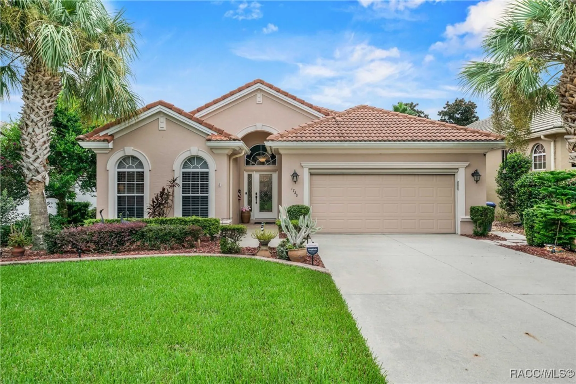 Property Slideshow image 1 of 59 | 1720 n sky glen path, Hernando, FL, 34442
