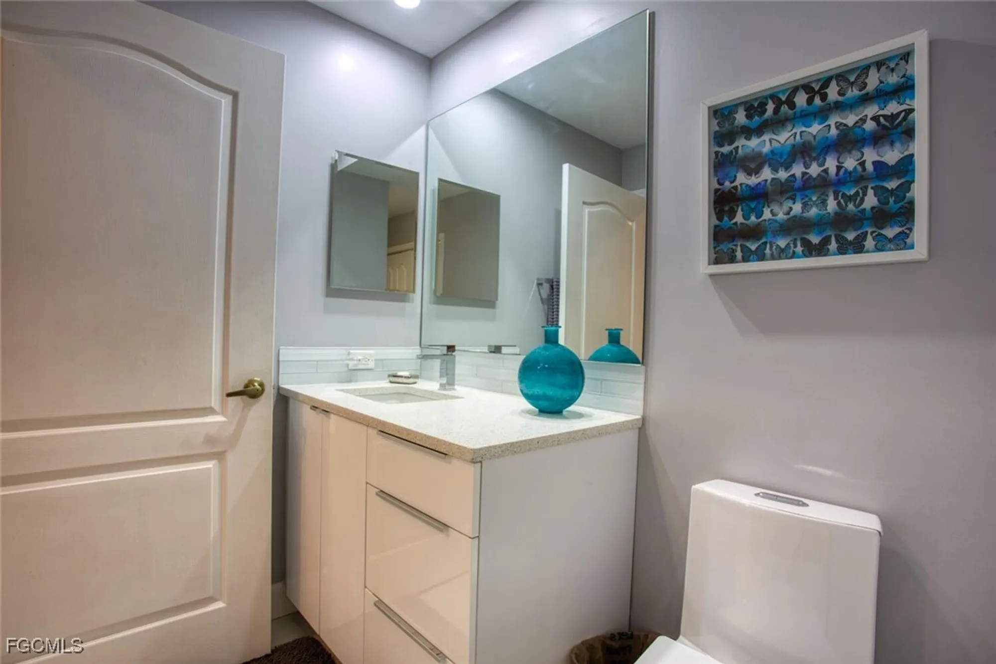 Property Slideshow image 16 of 22 | 10371 butterfly palm dr 834, Fort Myers, FL, 33966