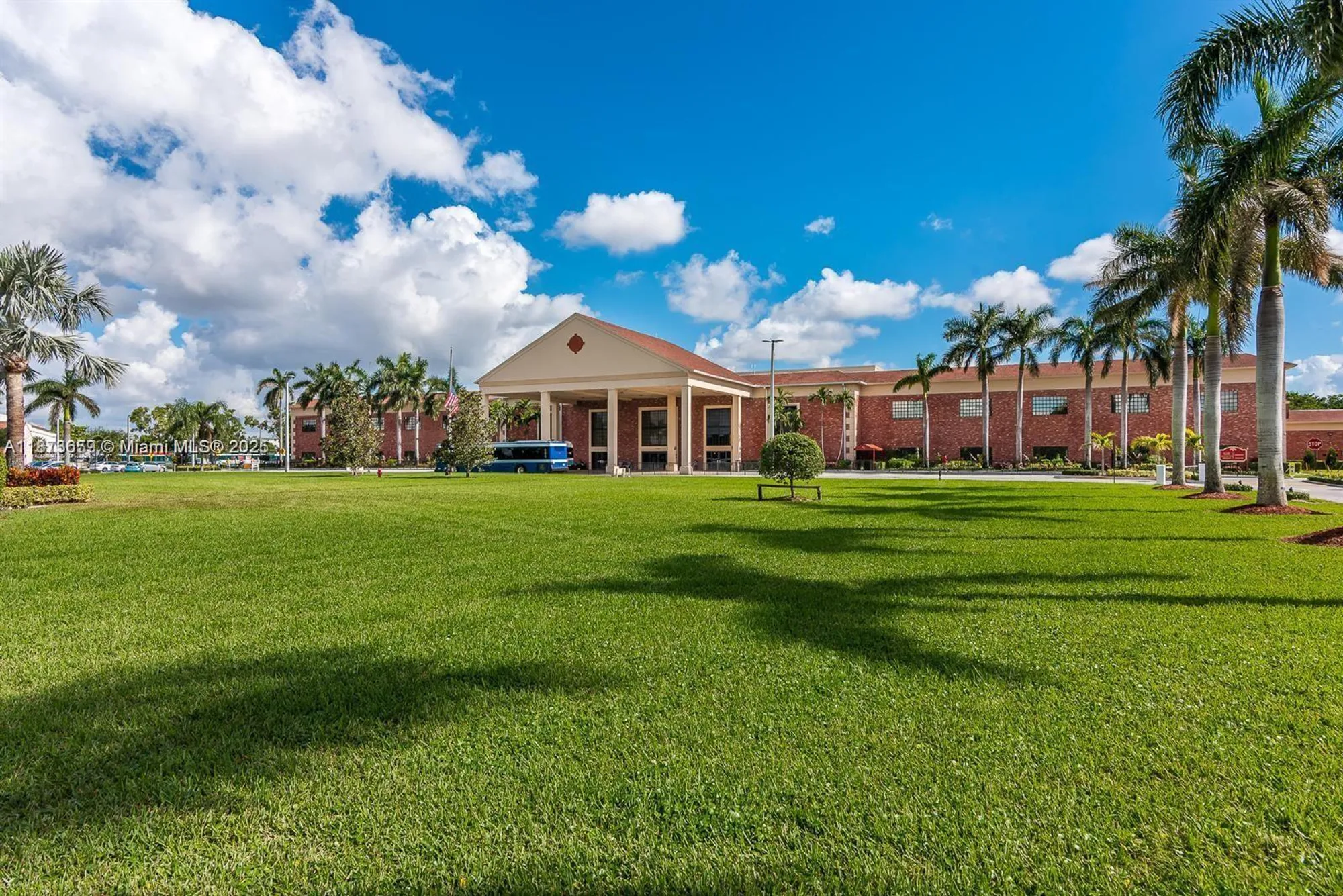 Property Slideshow image 18 of 33 | 2042 newcastle c # 2042, Boca Raton, FL, 33434