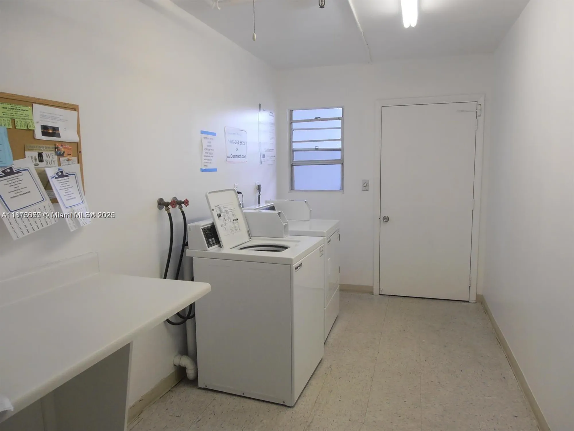 Property Slideshow image 13 of 33 | 2042 newcastle c # 2042, Boca Raton, FL, 33434