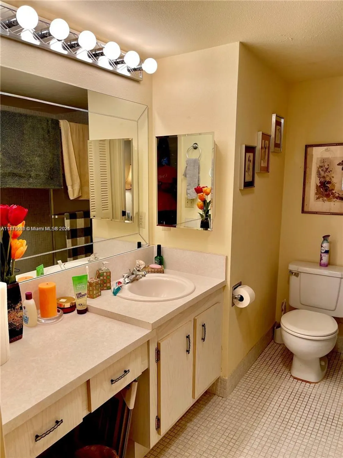 Property Slideshow image 8 of 33 | 2042 newcastle c # 2042, Boca Raton, FL, 33434