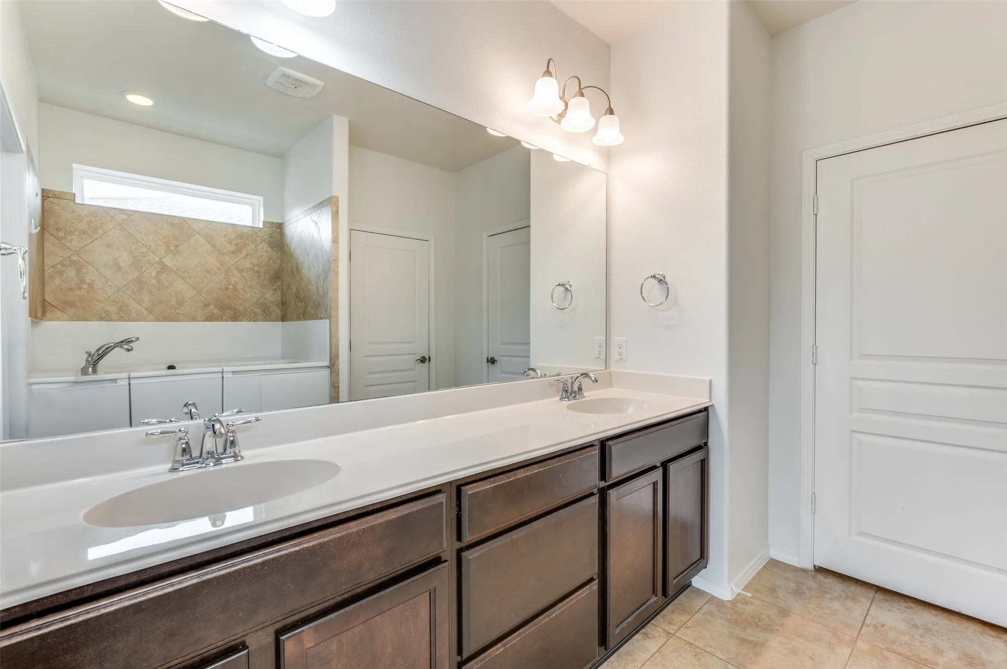 Property Slideshow image 21 of 30 | 6445 paragon dr, Frisco, TX, 75036