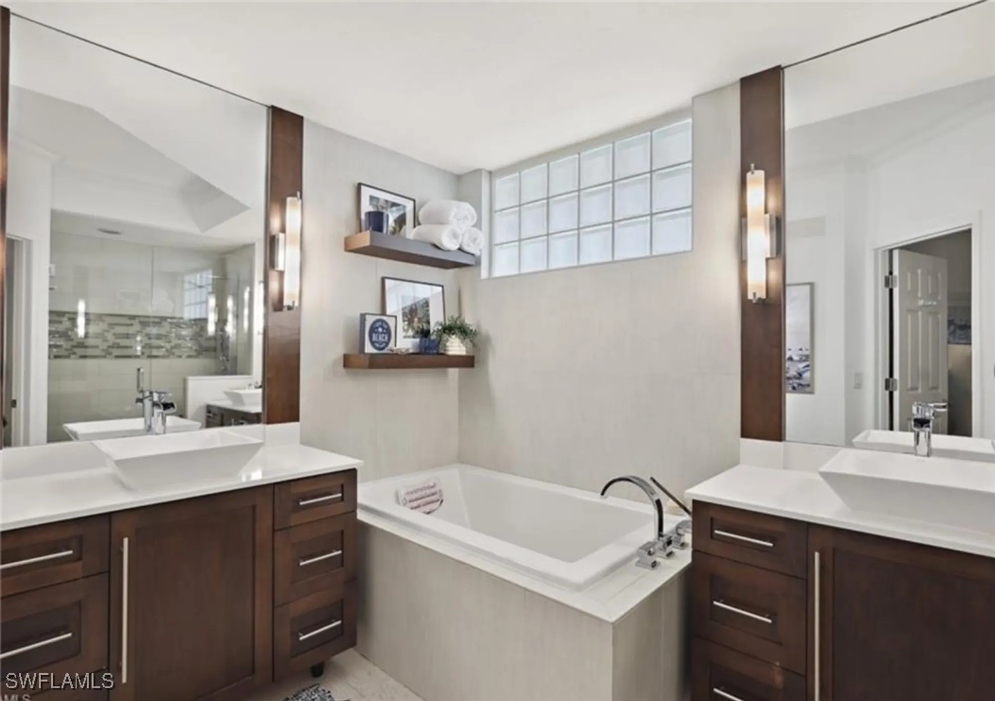 Property Slideshow image 13 of 24 | 6510 valen way # b102, Naples, FL, 34108