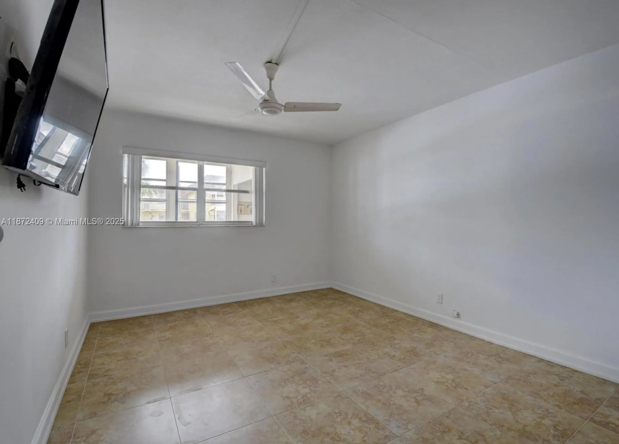 Property Slideshow image 10 of 40 | 21 saxony a # 21, Delray Beach, FL, 33446