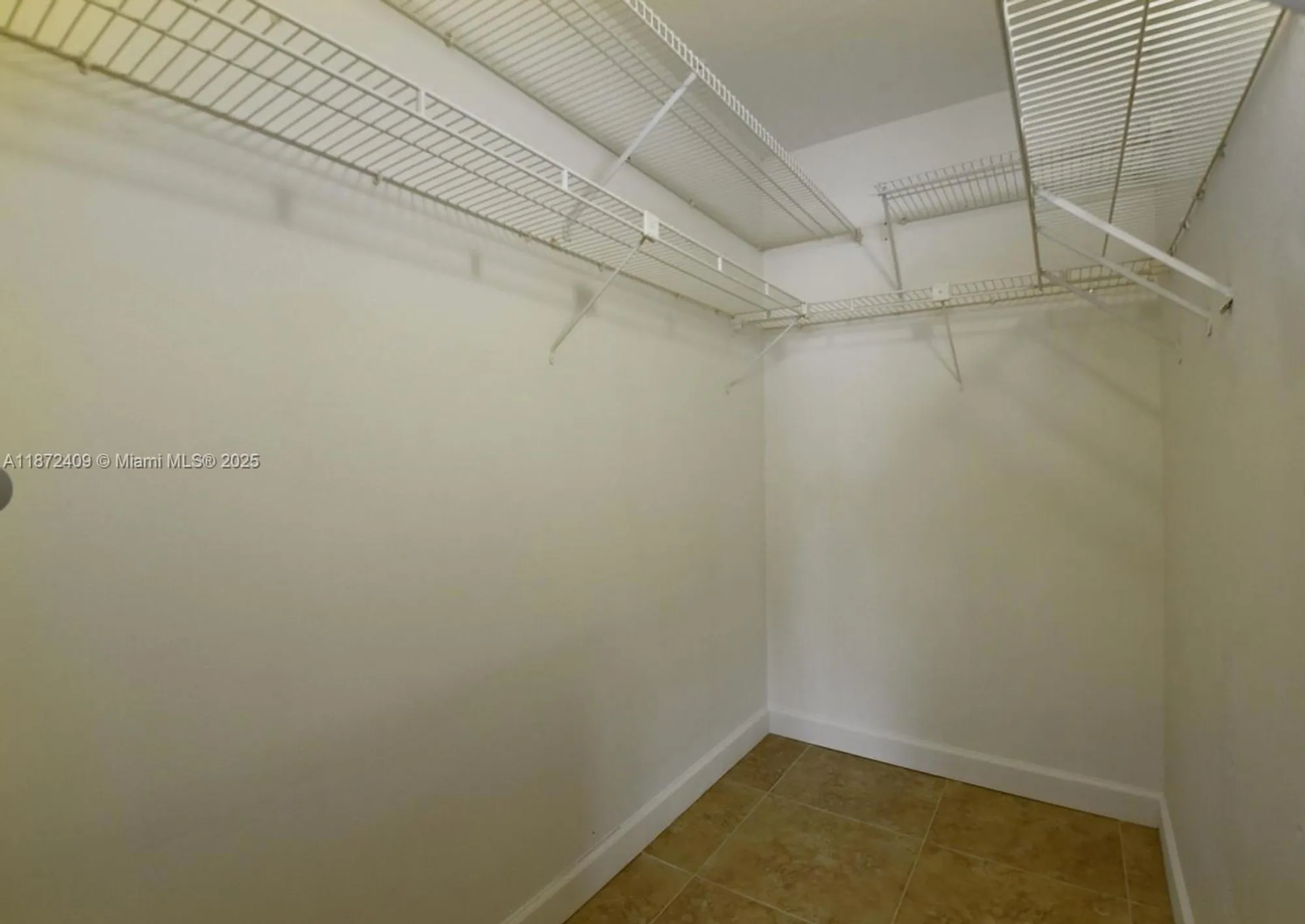 Property Slideshow image 11 of 40 | 21 saxony a # 21, Delray Beach, FL, 33446