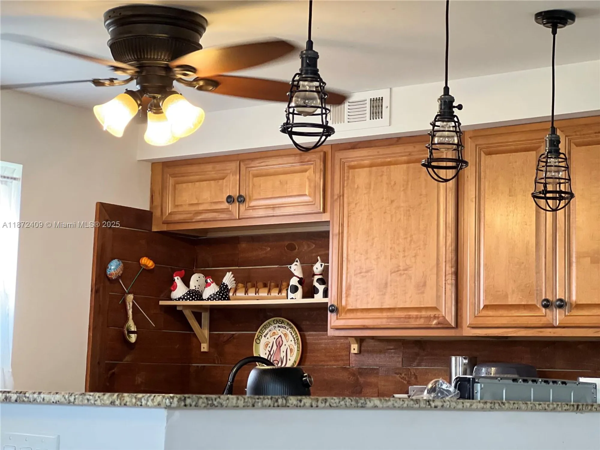 Property Slideshow image 5 of 40 | 21 saxony a # 21, Delray Beach, FL, 33446