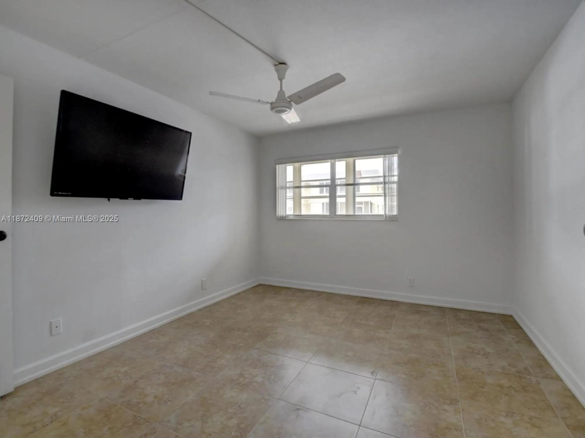 Property Slideshow image 9 of 40 | 21 saxony a # 21, Delray Beach, FL, 33446