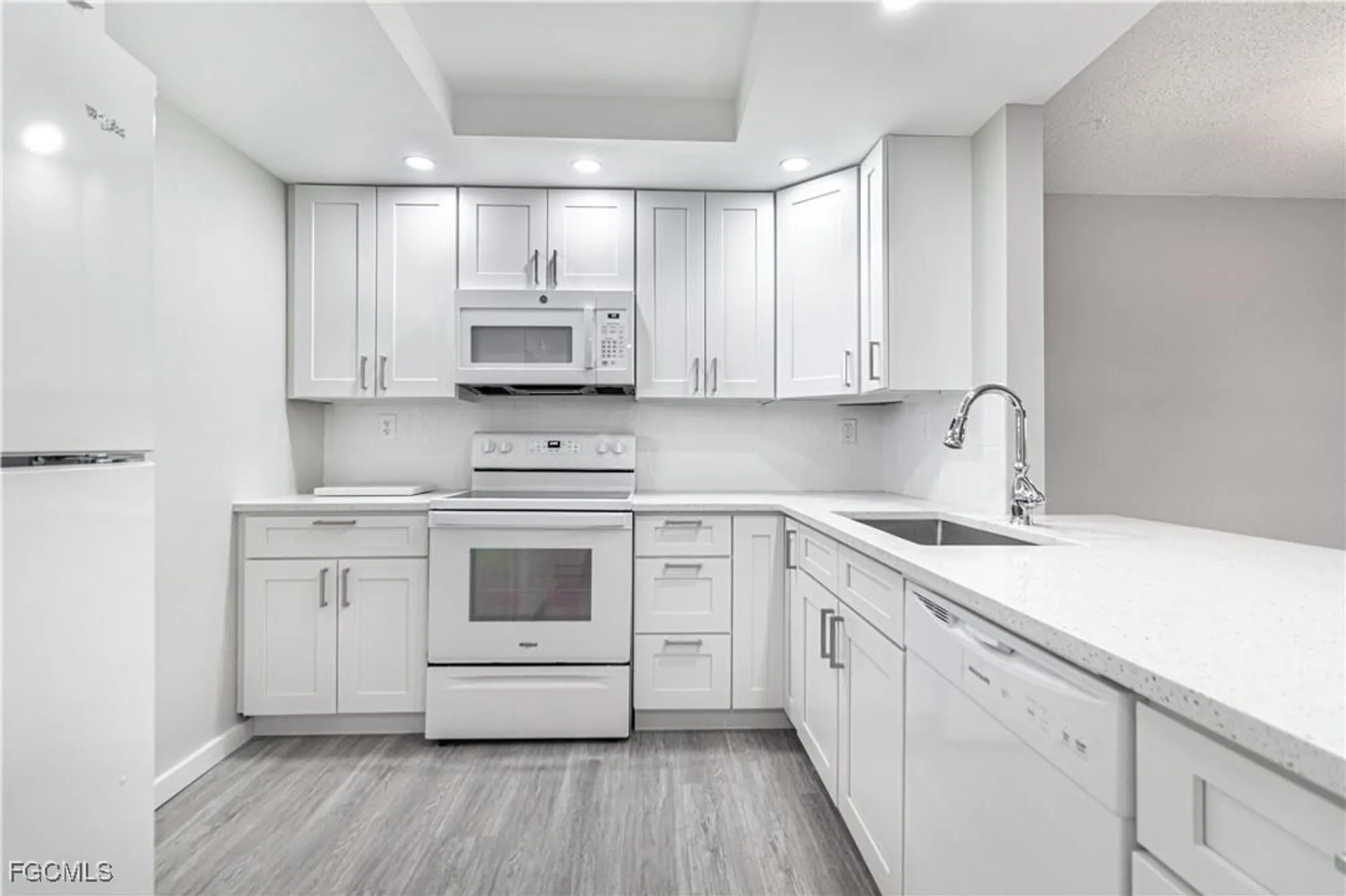 Property Slideshow image 2 of 37 | 6102 augusta dr 315, Fort Myers, FL, 33907