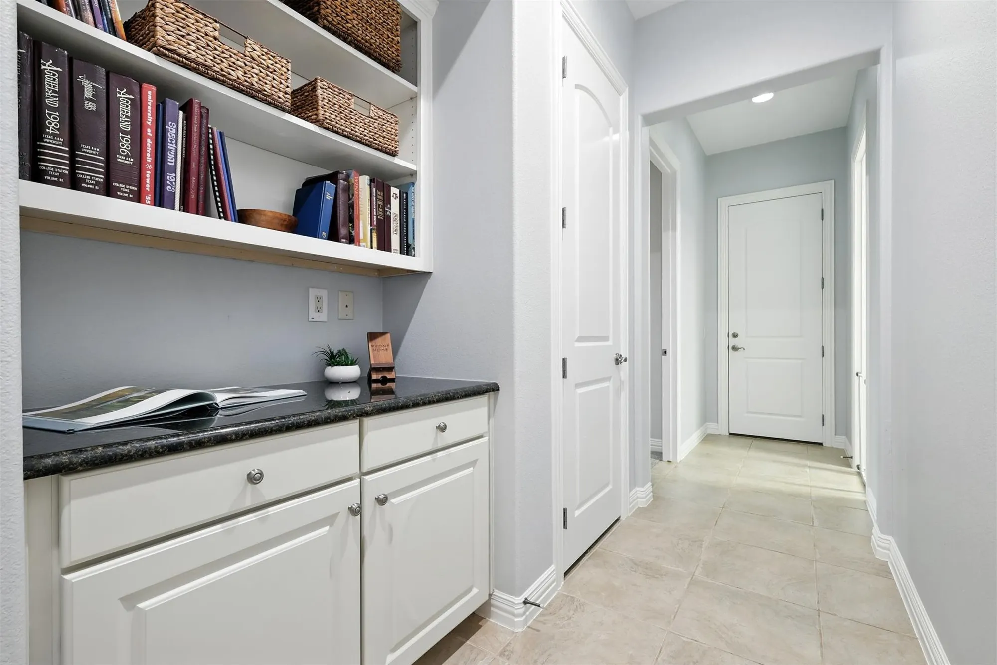 Property Slideshow image 30 of 39 | 9009 landmark ln, Denton, TX, 76207