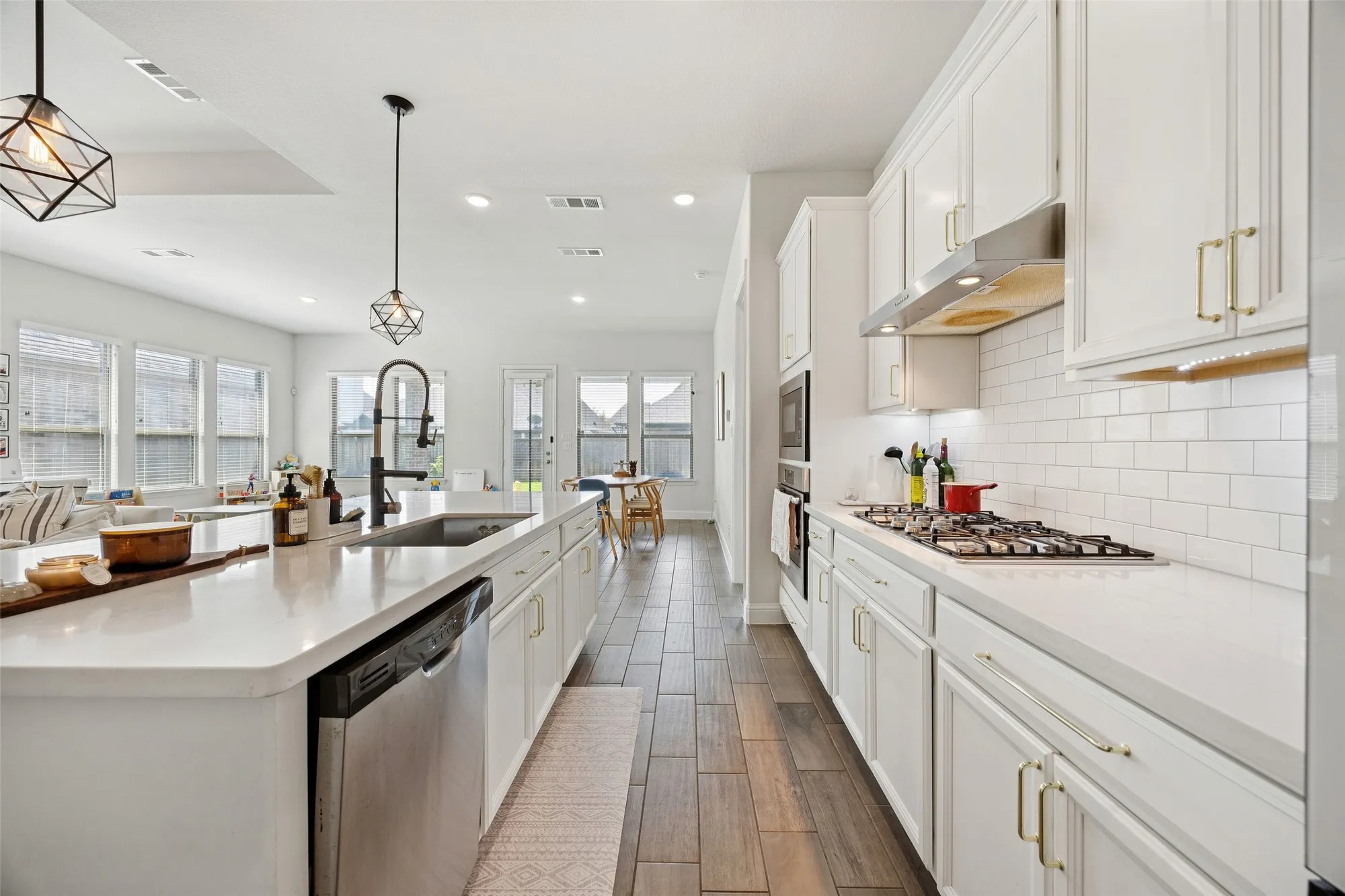 Property Slideshow image 15 of 33 | 2732 promenade, The Colony, TX, 75056