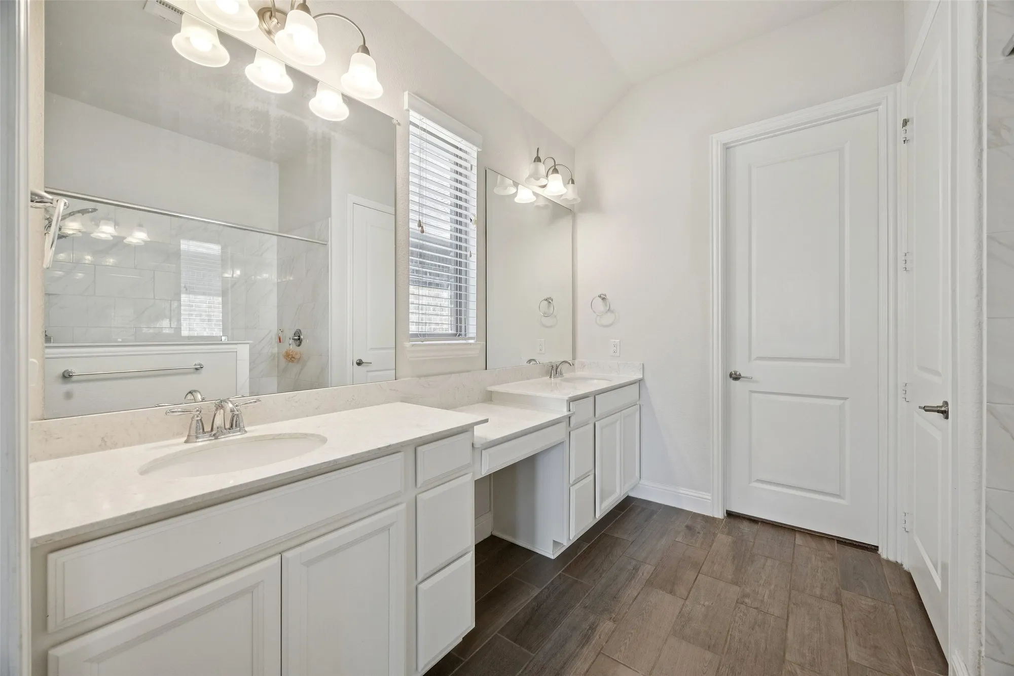 Property Slideshow image 18 of 33 | 2732 promenade, The Colony, TX, 75056