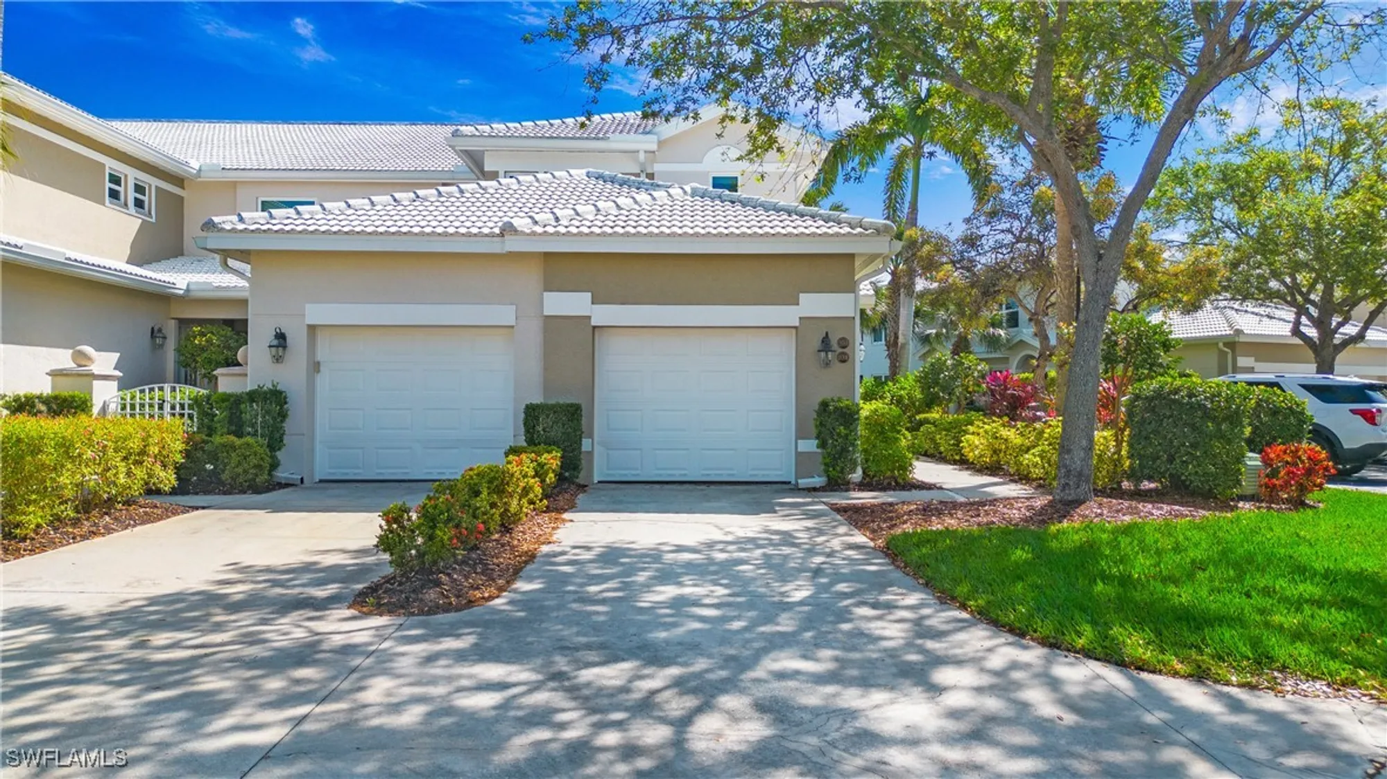 Property Slideshow image 16 of 48 | 4690 hawks nest way e-204, Naples, FL, 34114