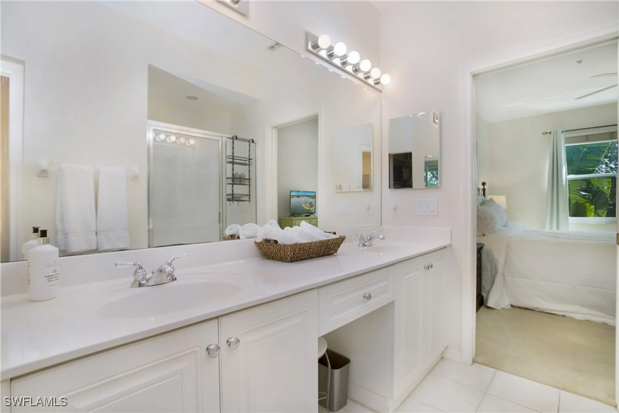 Property Slideshow image 34 of 48 | 4690 hawks nest way e-204, Naples, FL, 34114