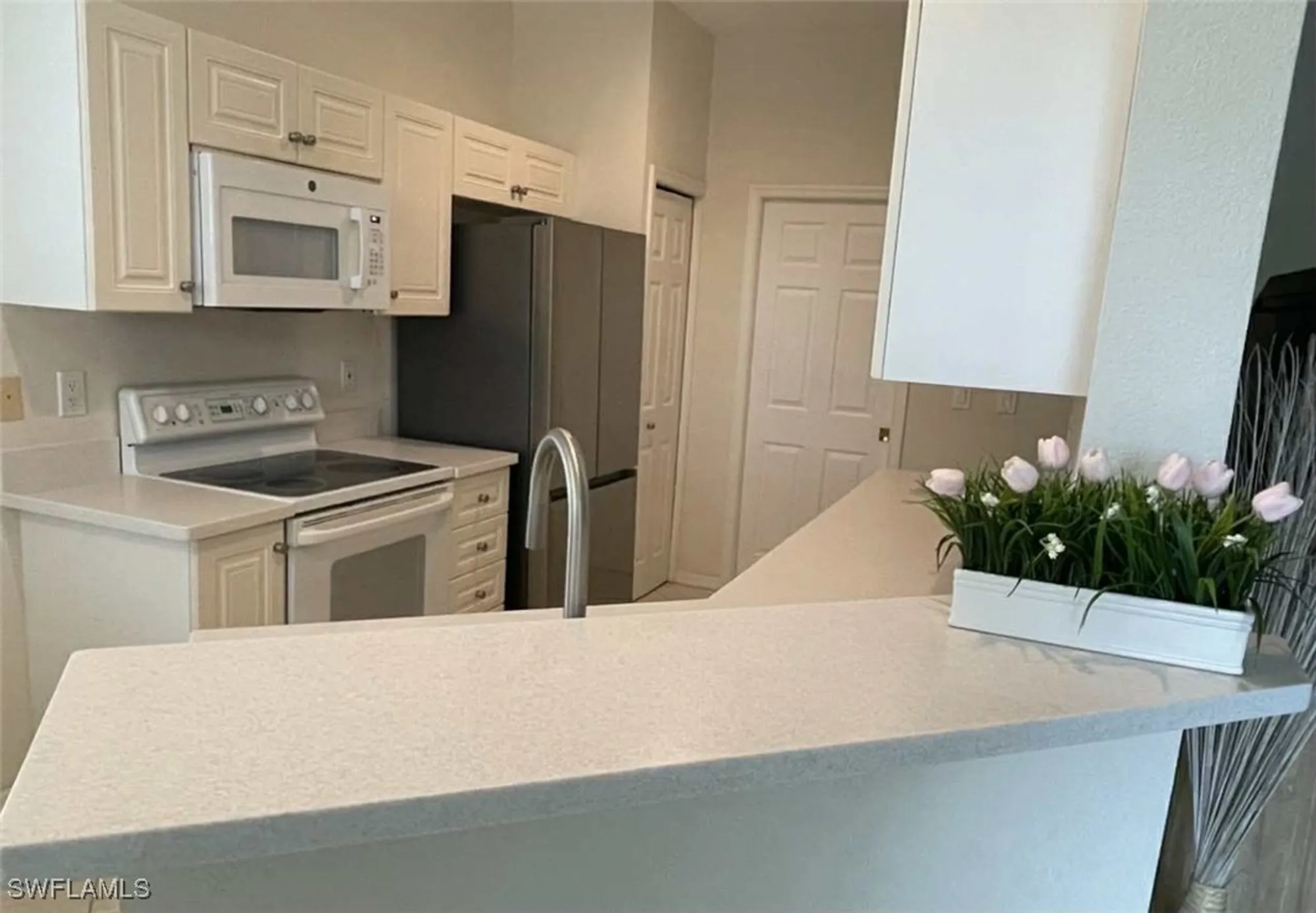 Property Slideshow image 4 of 48 | 4690 hawks nest way e-204, Naples, FL, 34114