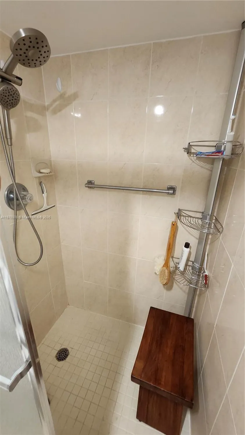 Property Slideshow image 18 of 44 | 2001 ventnor g # 2001, Deerfield Beach, FL, 33442