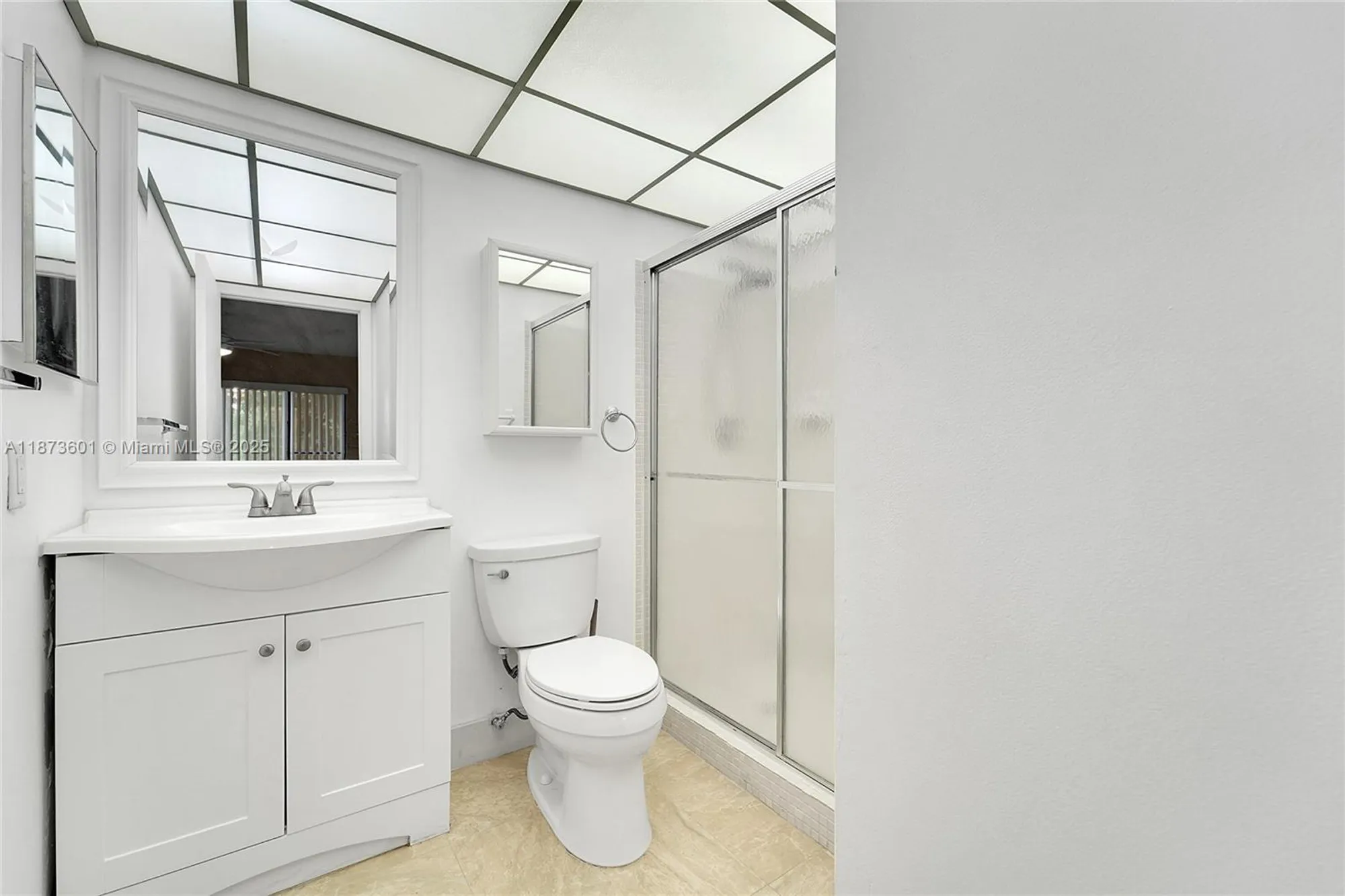 Property Slideshow image 15 of 25 | 9644 s belfort cir 211, Tamarac, FL, 33321