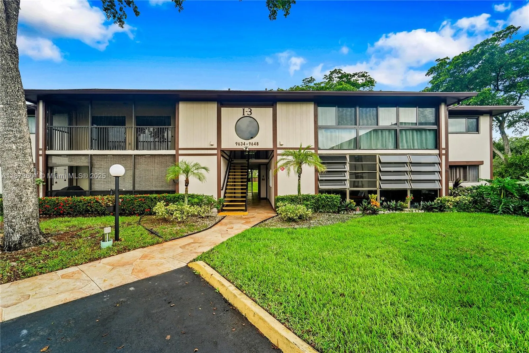 Property Slideshow image 18 of 25 | 9644 s belfort cir 211, Tamarac, FL, 33321