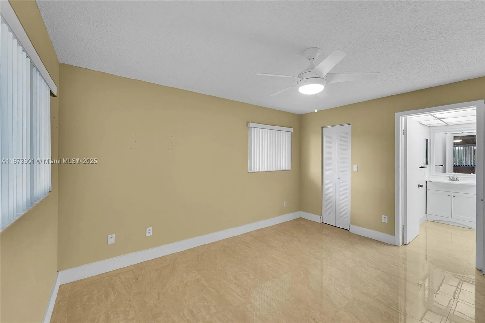 Property Slideshow image 12 of 25 | 9644 s belfort cir 211, Tamarac, FL, 33321