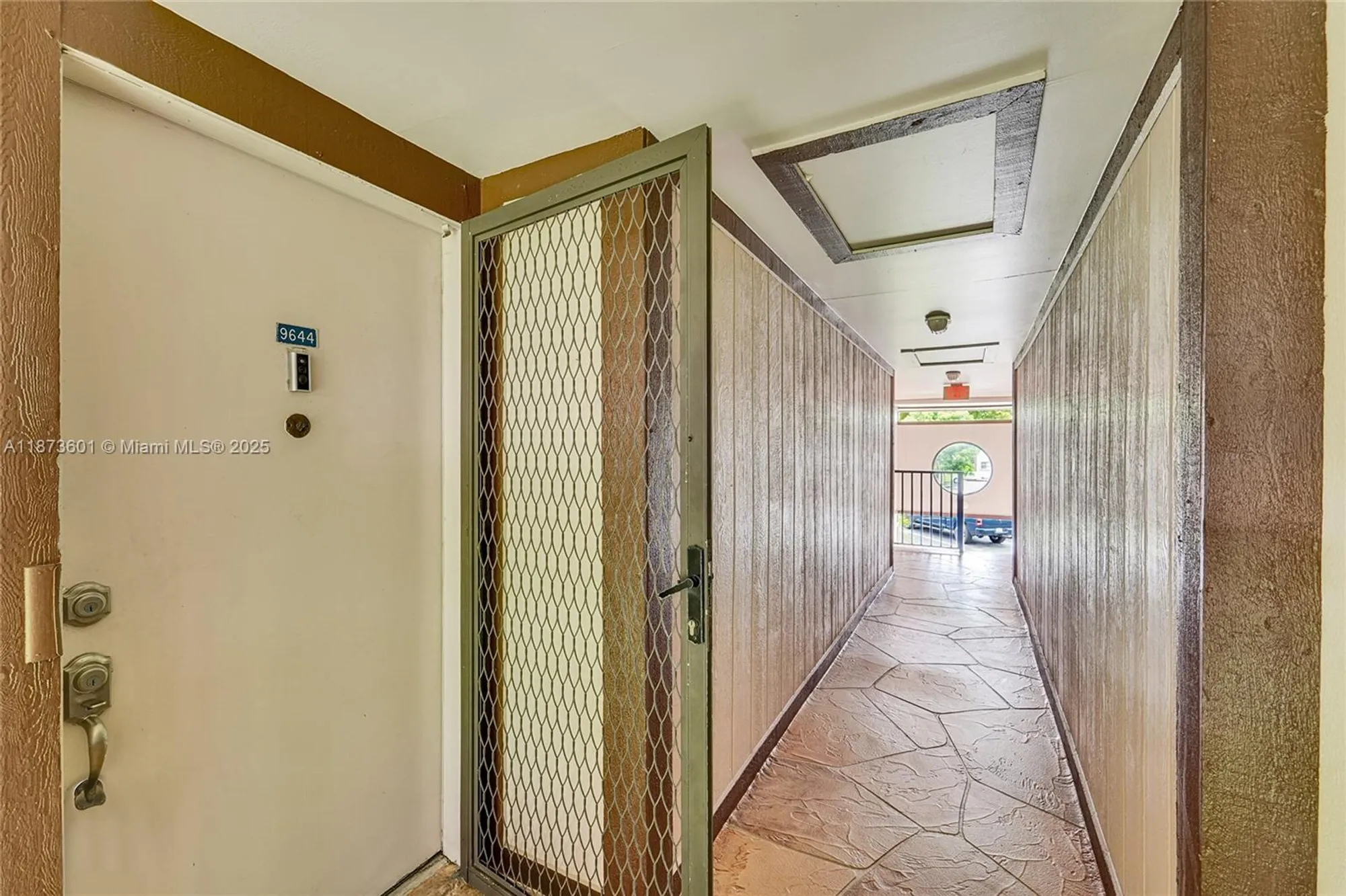 Property Slideshow image 20 of 25 | 9644 s belfort cir 211, Tamarac, FL, 33321