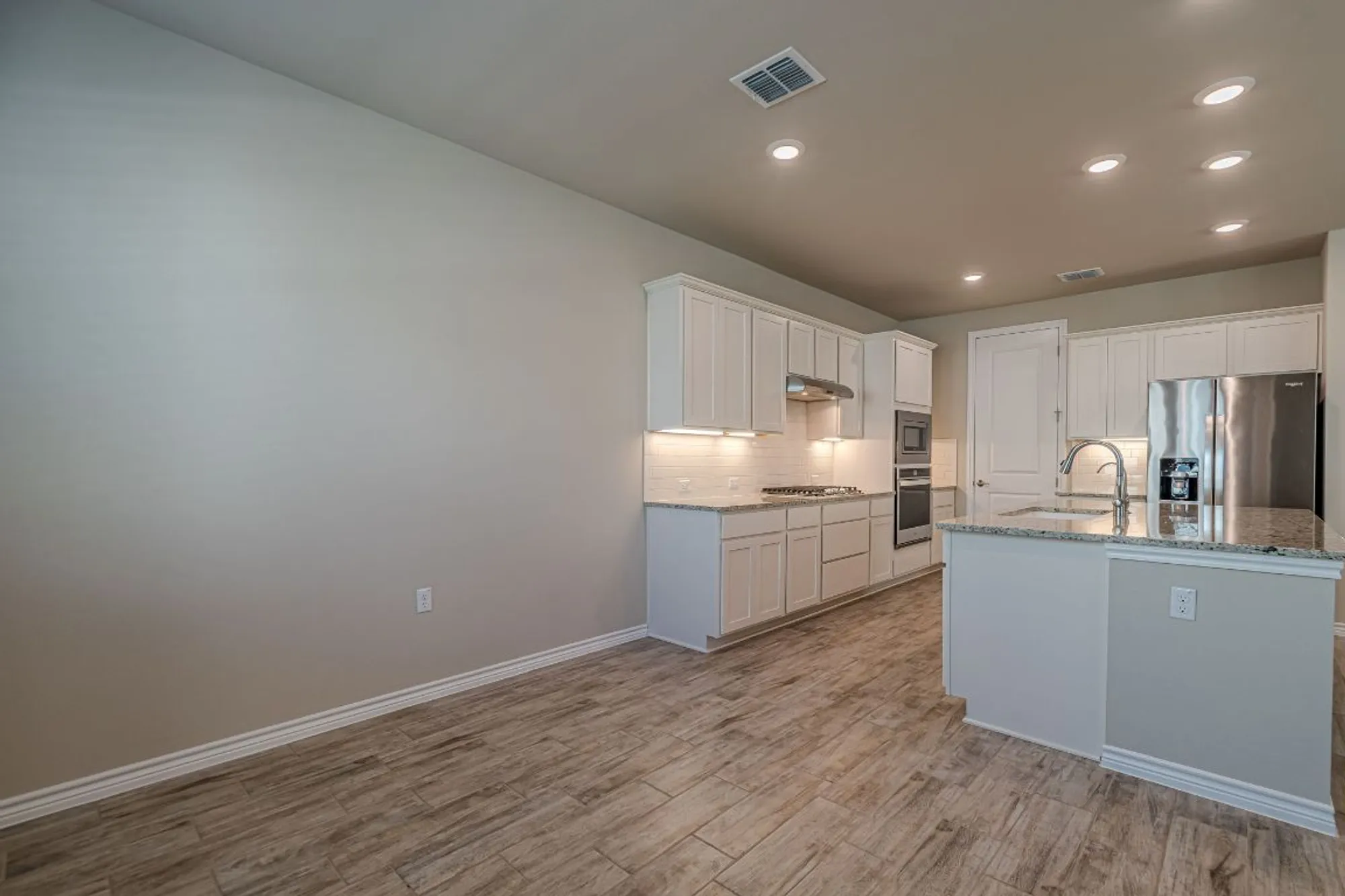 Property Slideshow image 11 of 34 | 104 menard dr # 102, San Marcos, TX, 78666