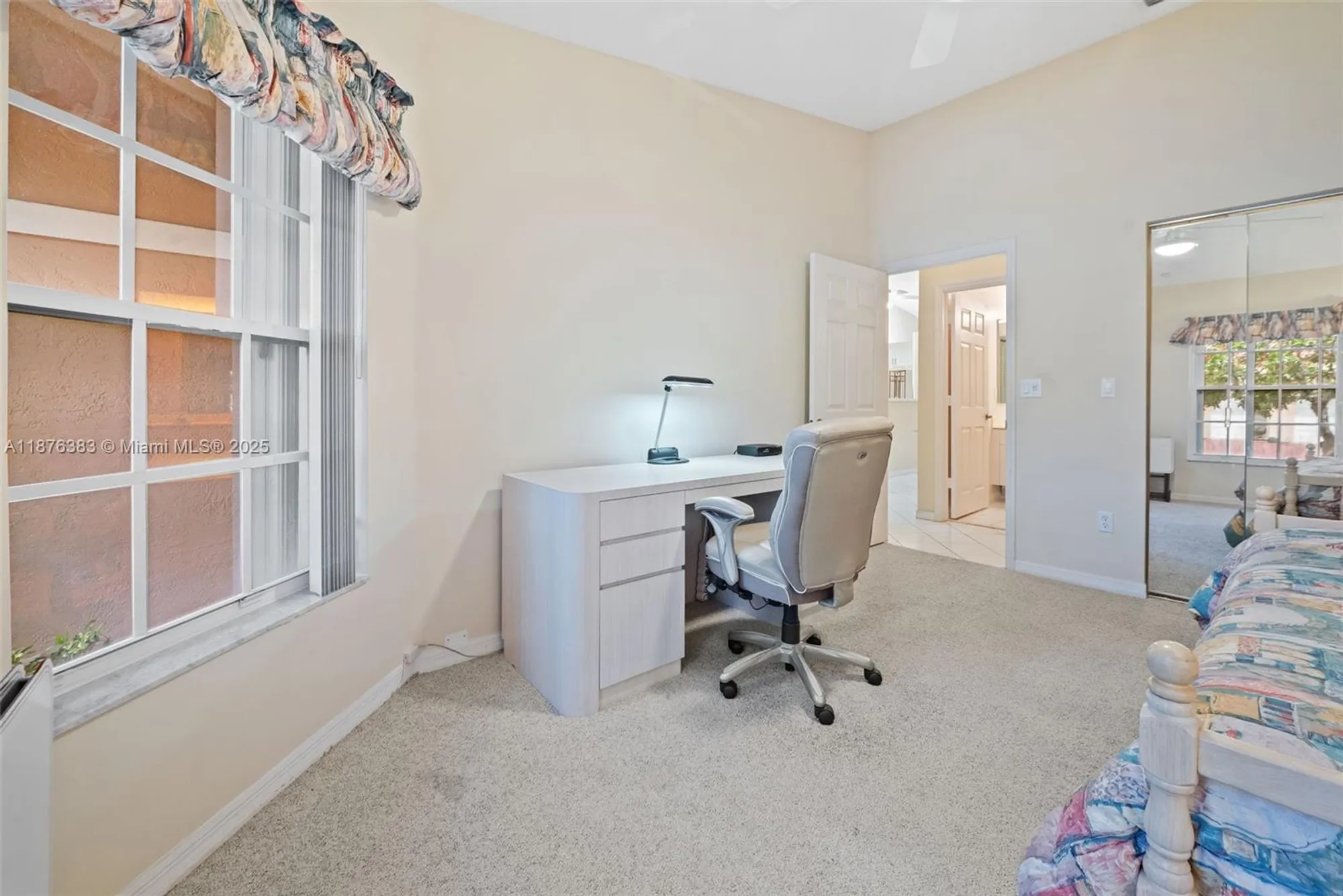 Property Slideshow image 18 of 31 | 9906 malvern dr, Tamarac, FL, 33321